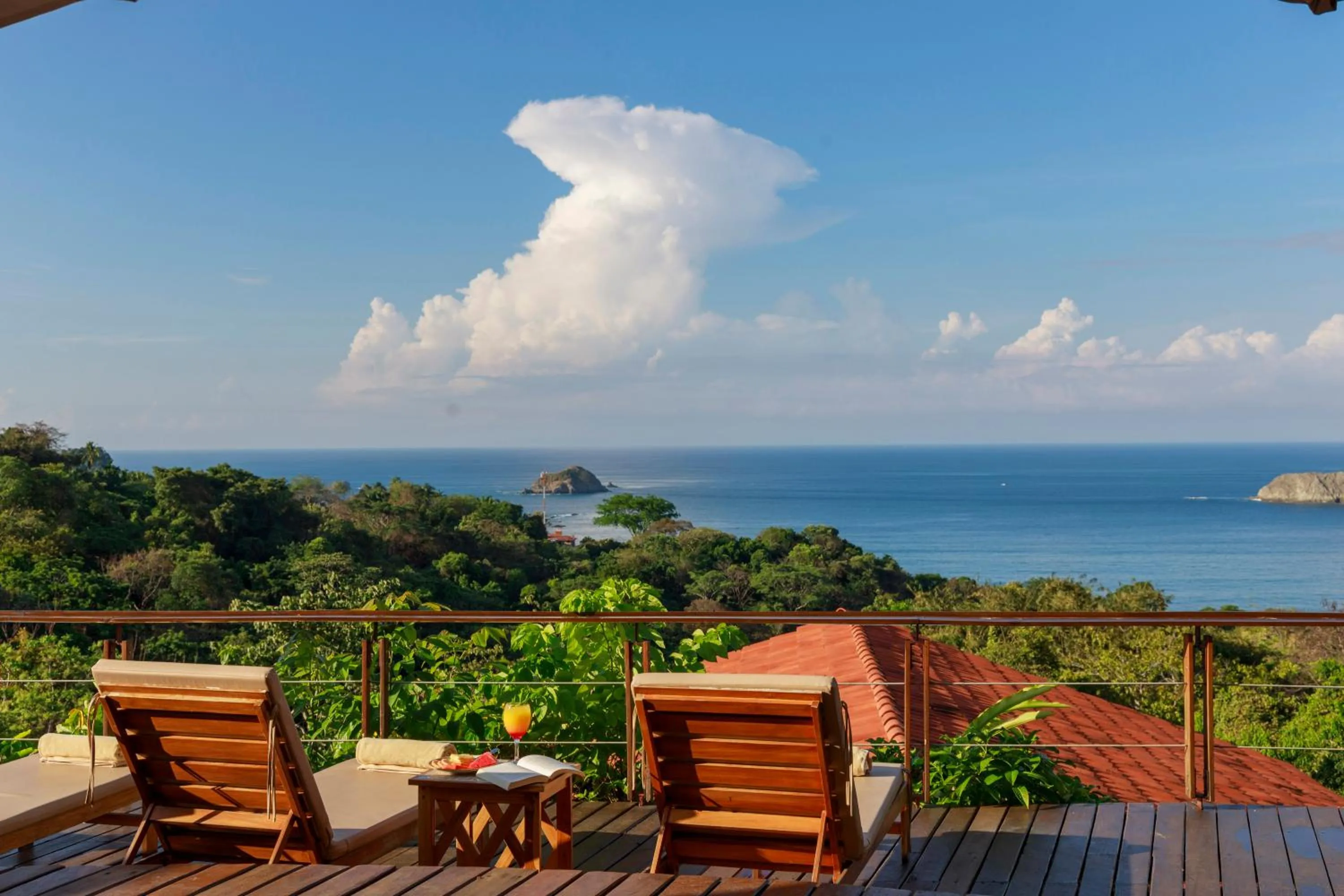 Day in Si Como No Resort & Wildlife Refuge