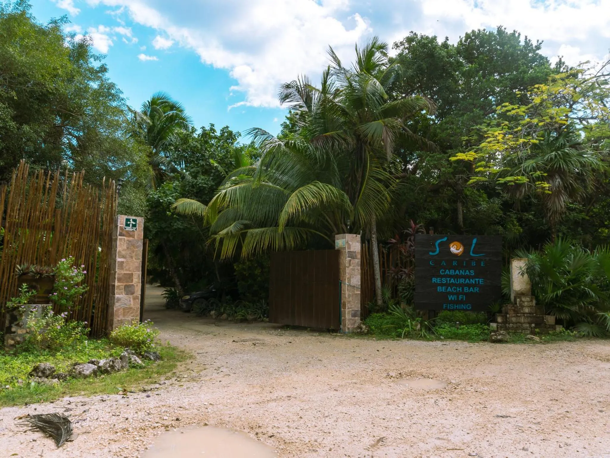 Facade/entrance in Sol Caribe