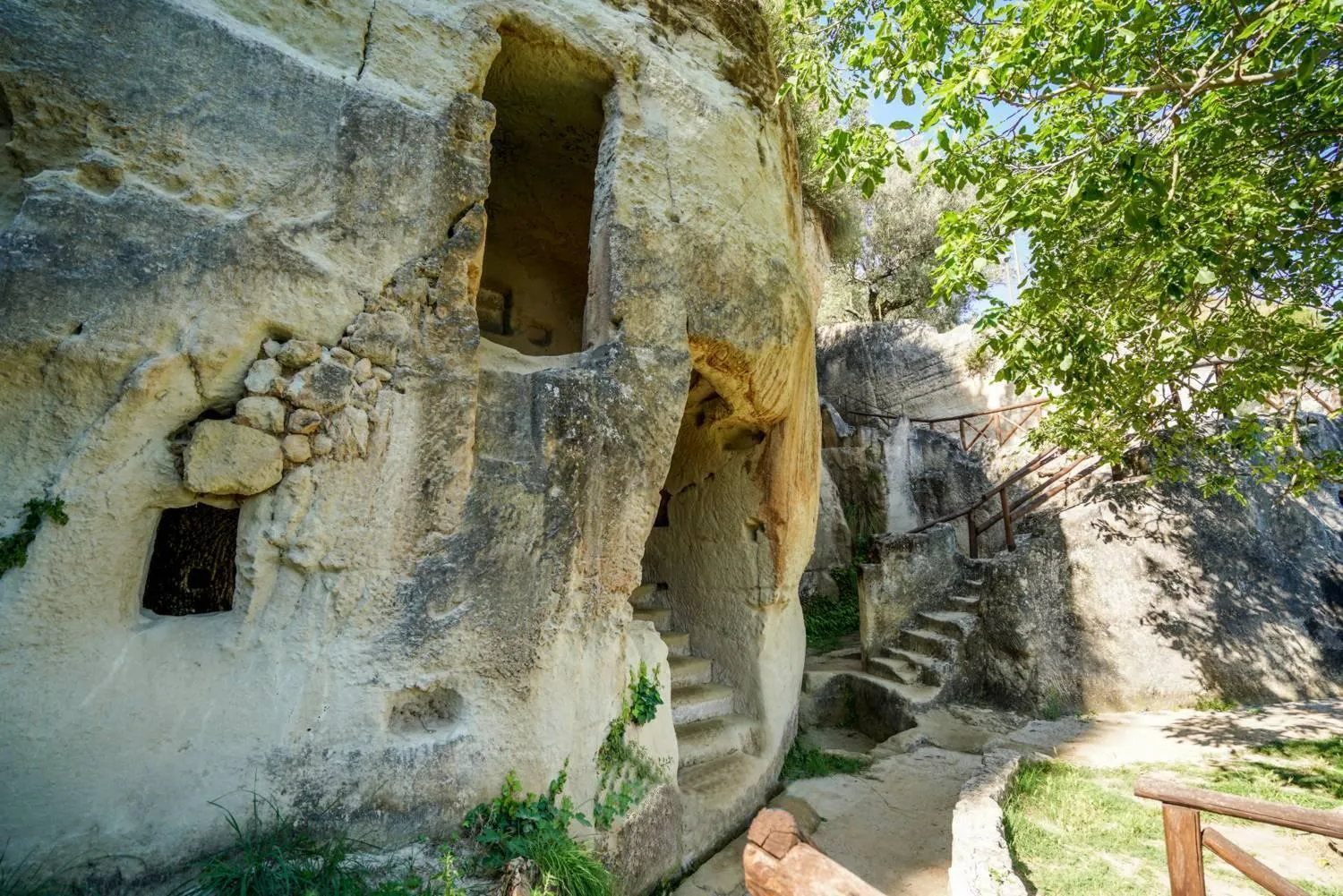 Hiking in Residenza Mediterranea