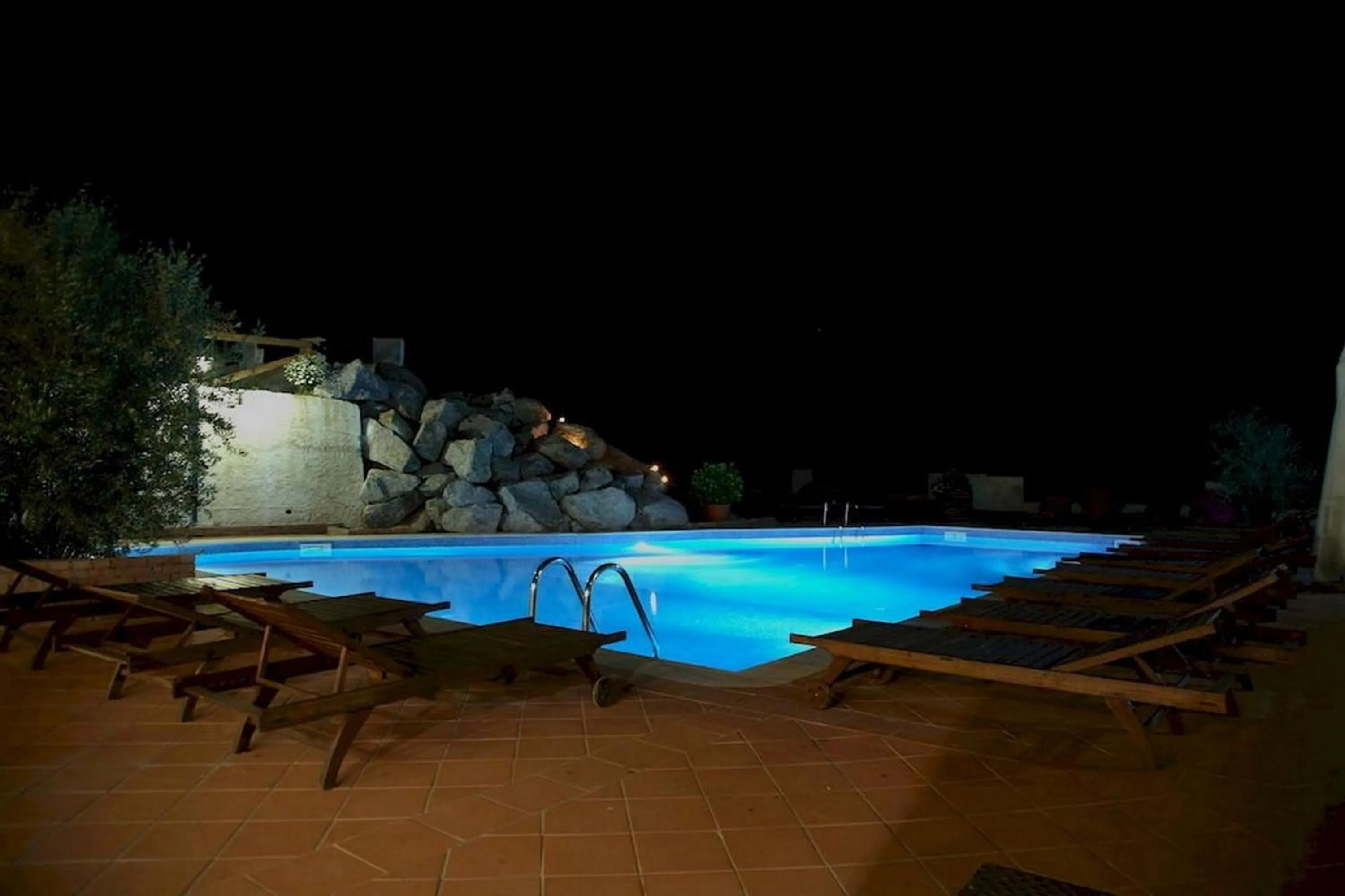 Swimming pool in Residenza Mediterranea