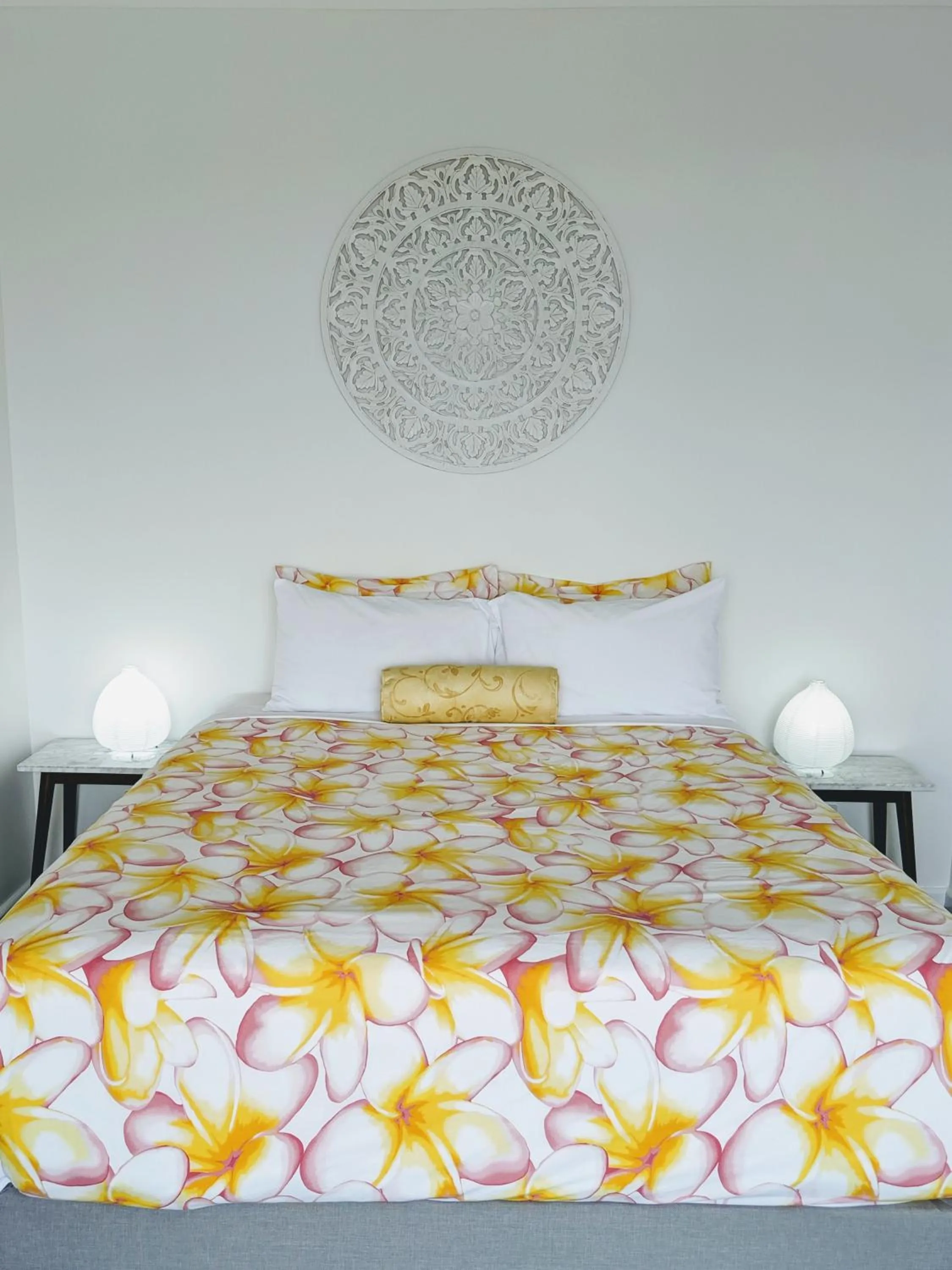 Bed in Araluen Motor Lodge