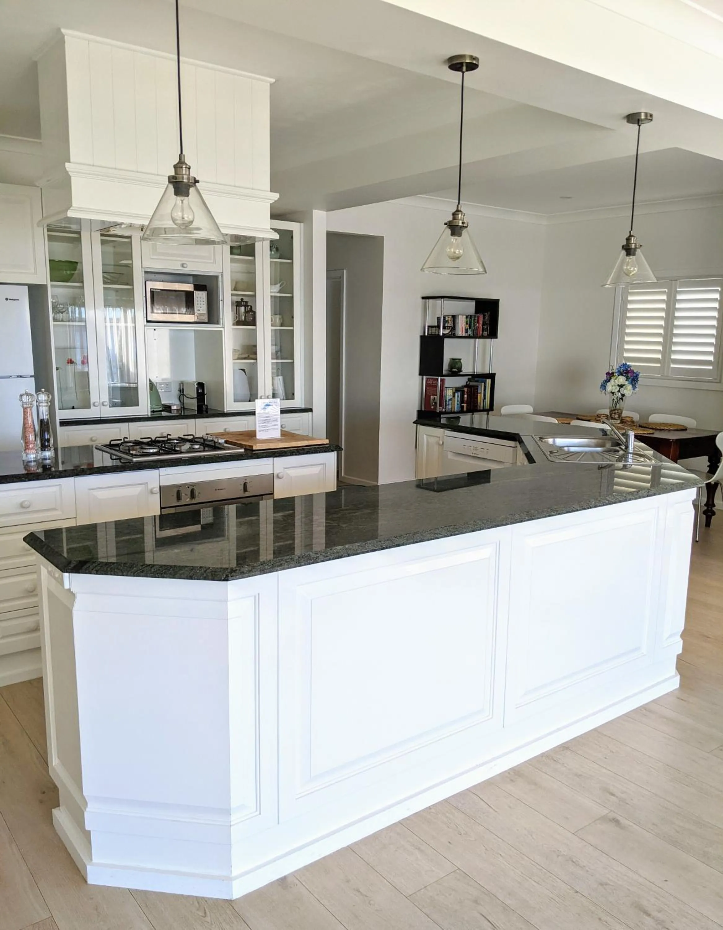 Coffee/tea facilities in Araluen Motor Lodge