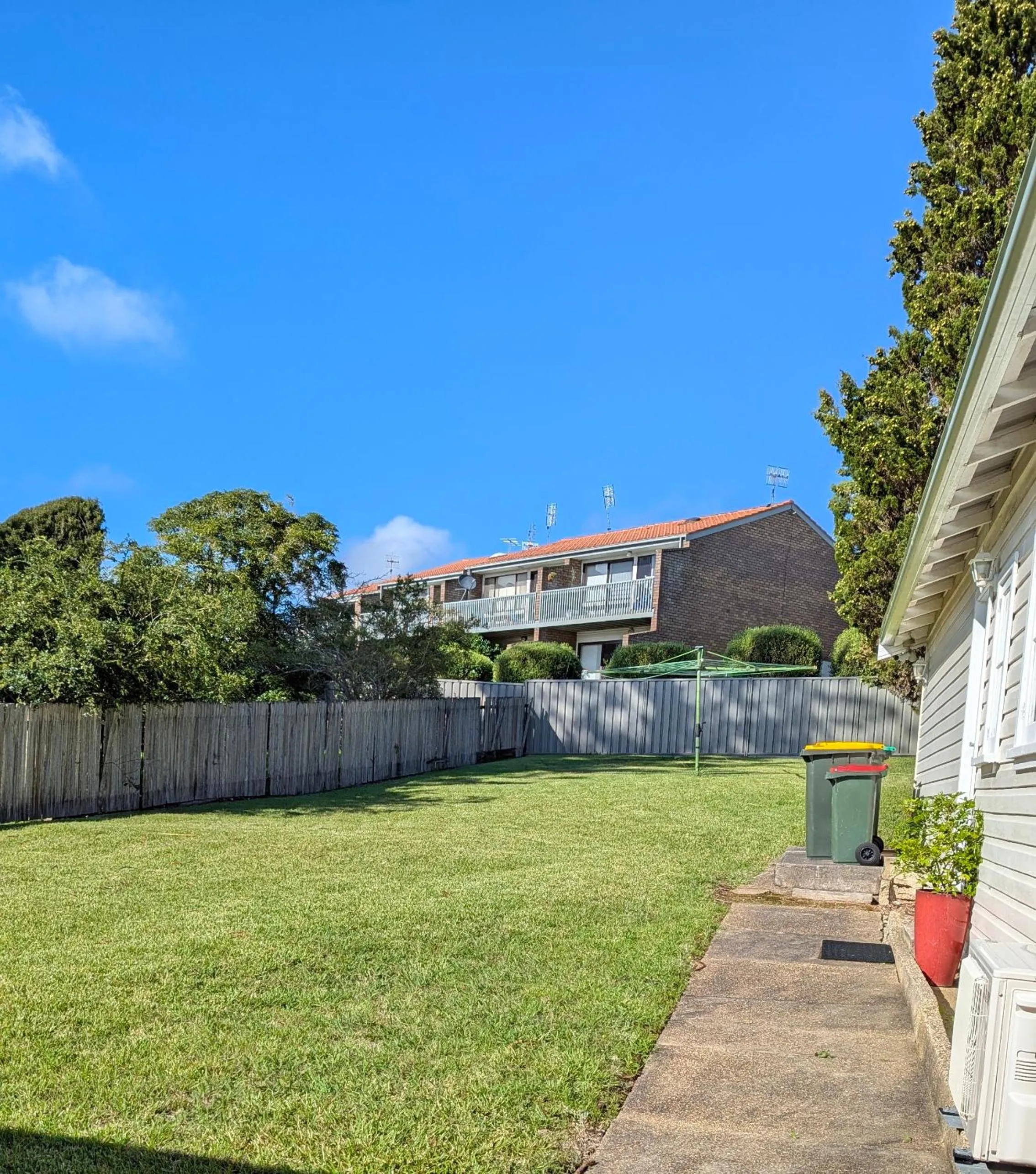 Neighbourhood in Araluen Motor Lodge