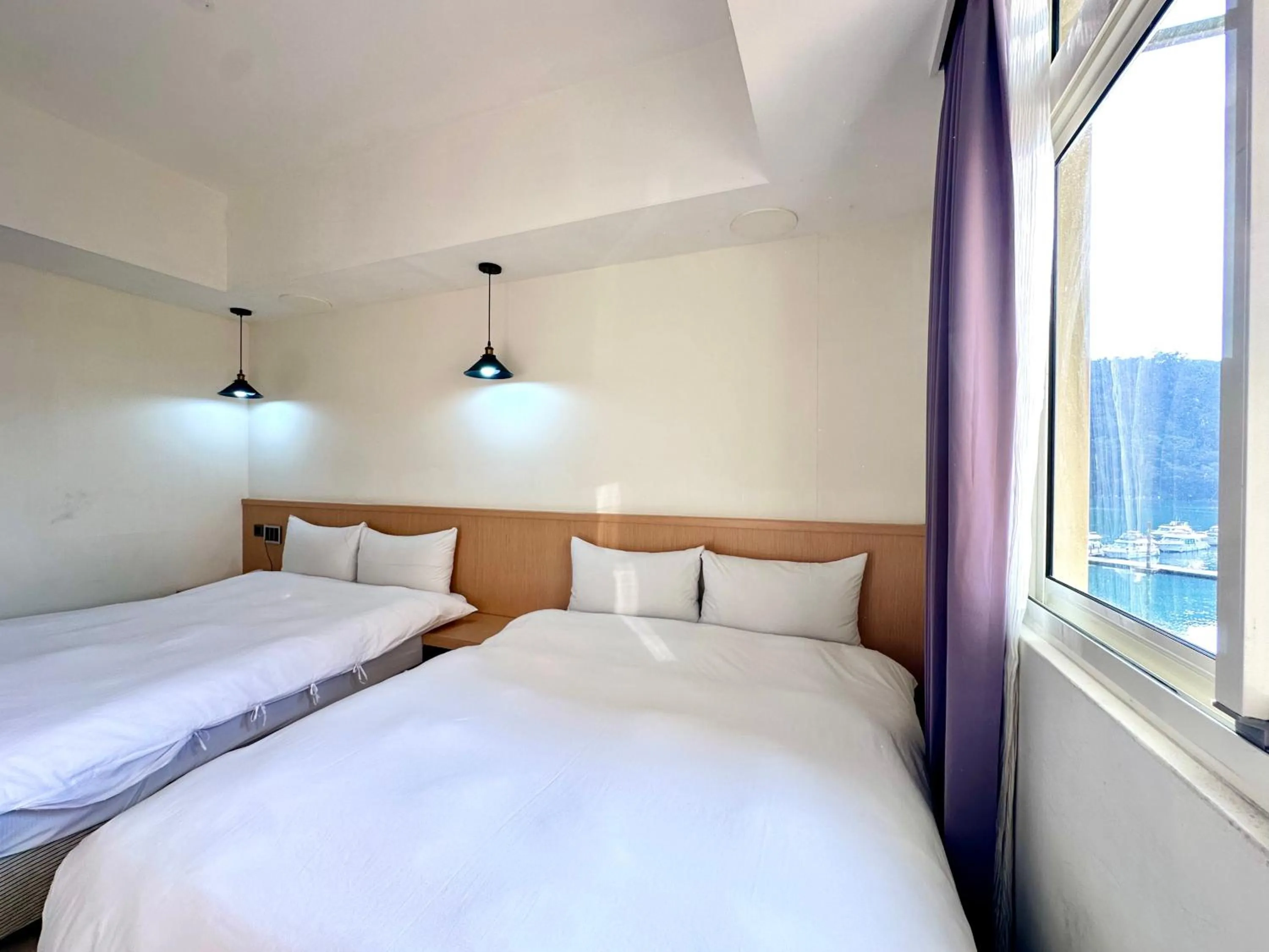 Bed in Taihu Hotel Sun Moon Lake