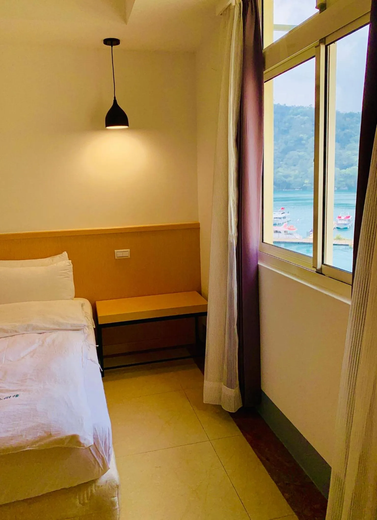 View (from property/room), Bed in Taihu Hotel Sun Moon Lake