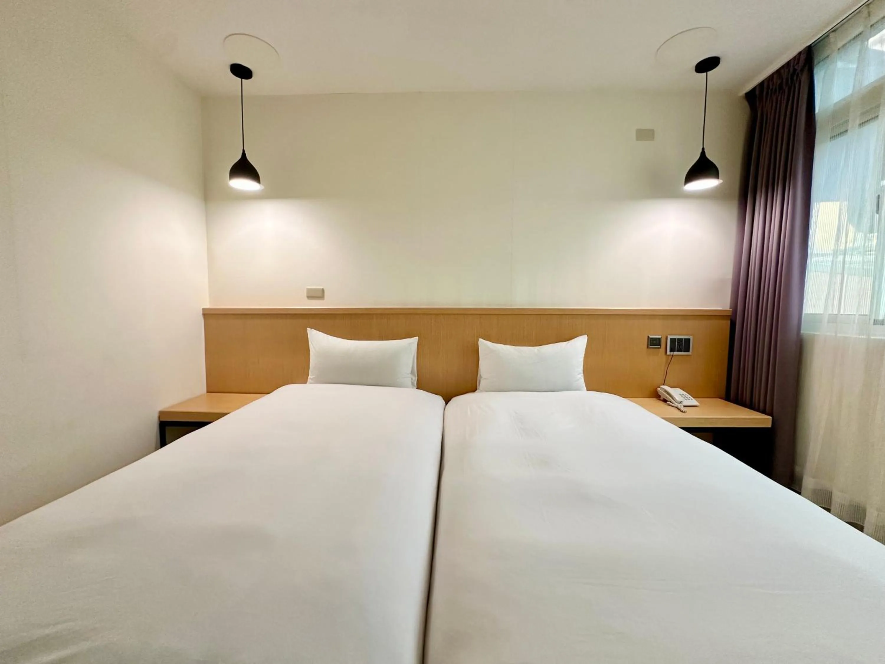 Bed in Taihu Hotel Sun Moon Lake