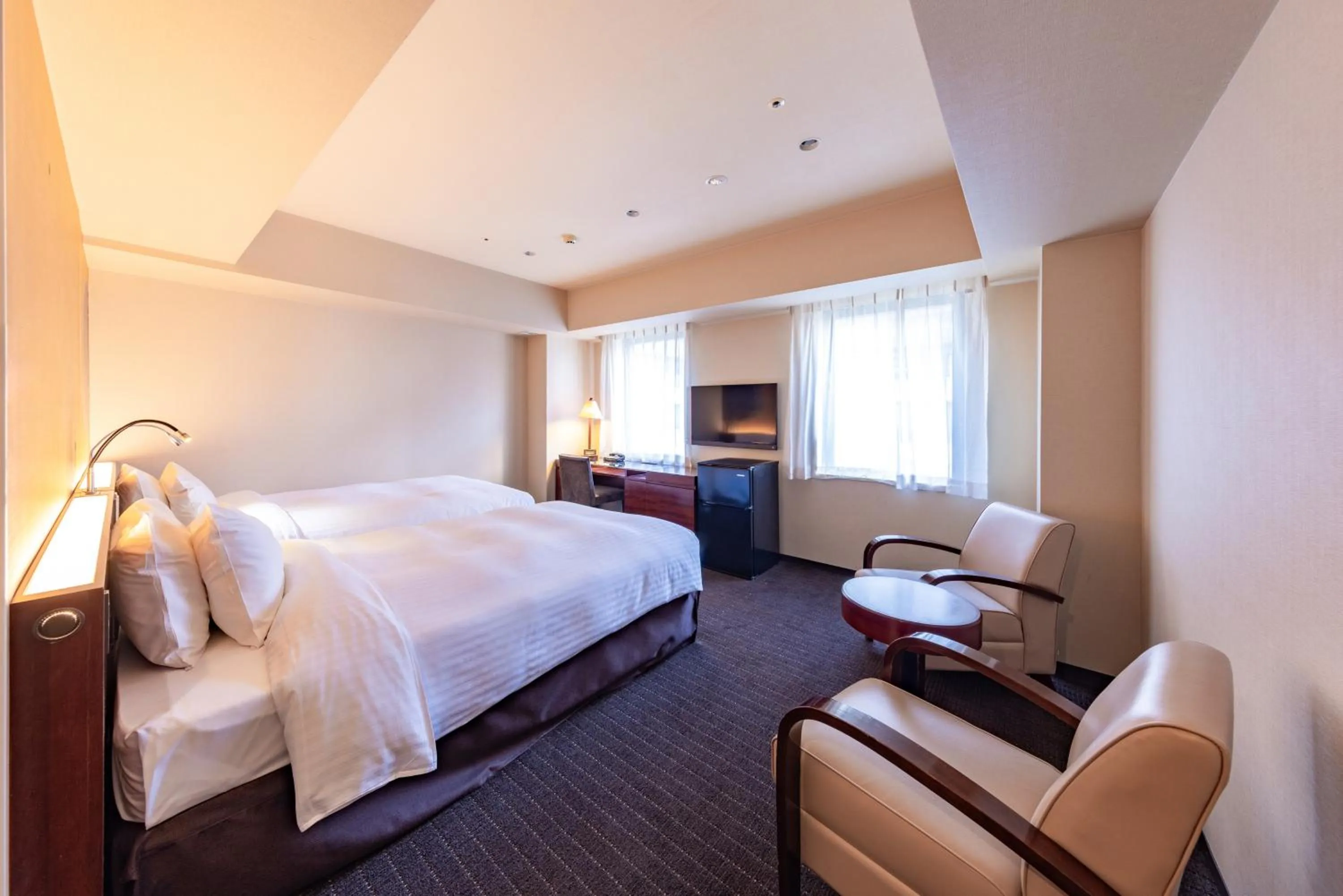 Photo of the whole room, Bed in Hotel Keihan Sapporo