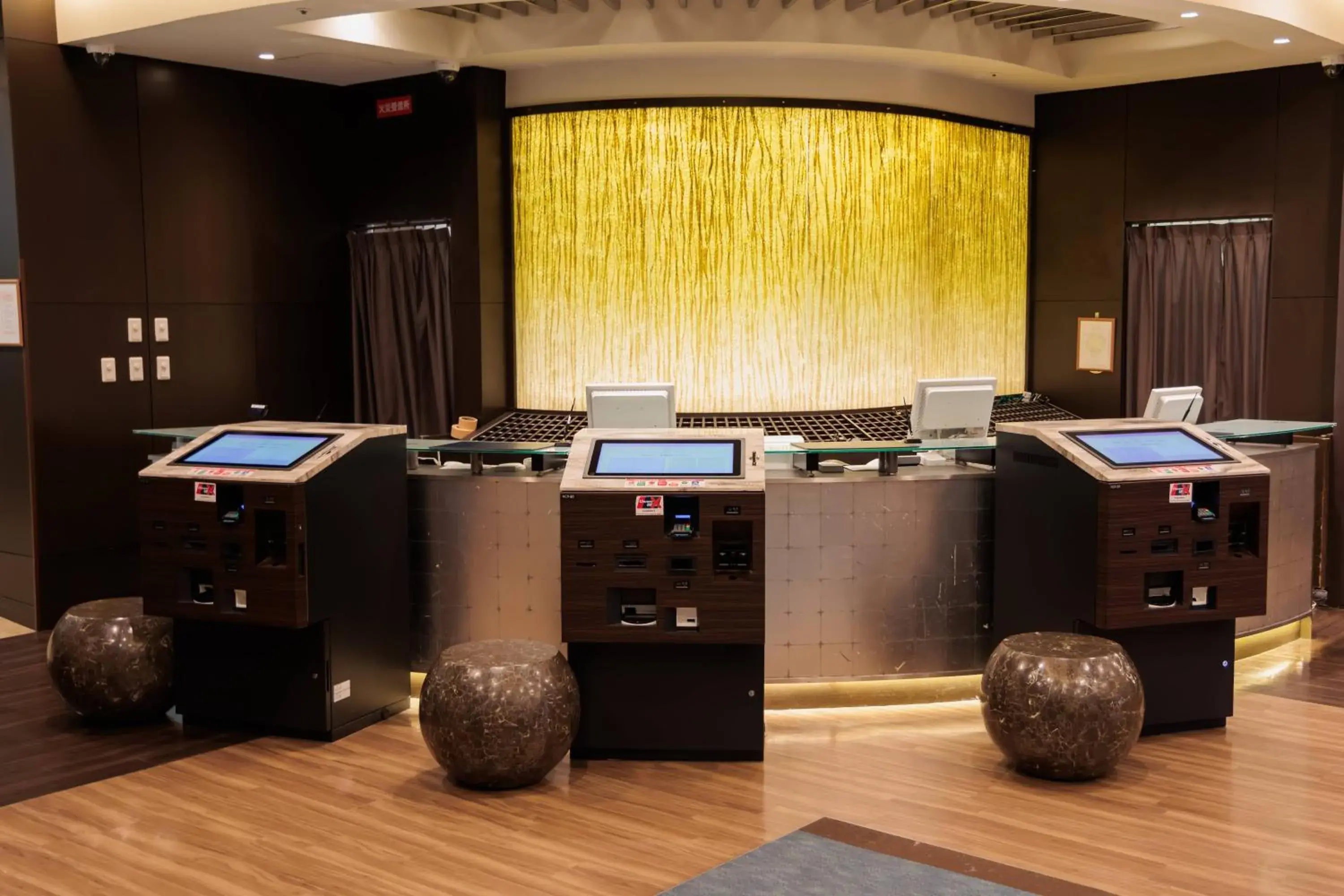 Lobby or reception in Hotel Keihan Kyoto Grande Lobby or reception in Hotel Keihan Kyoto Grande