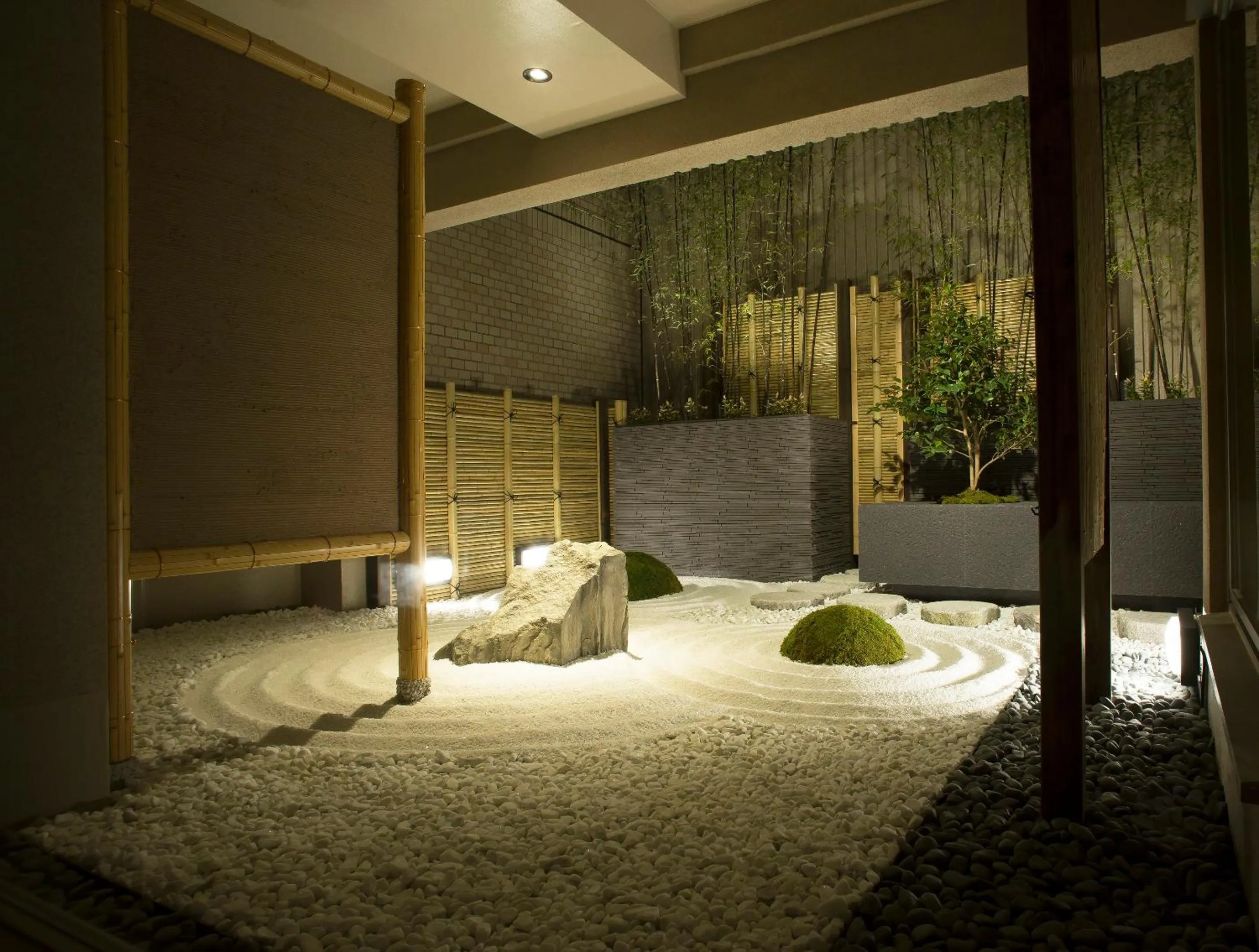 Garden view, Bed in Hotel Keihan Kyoto Grande