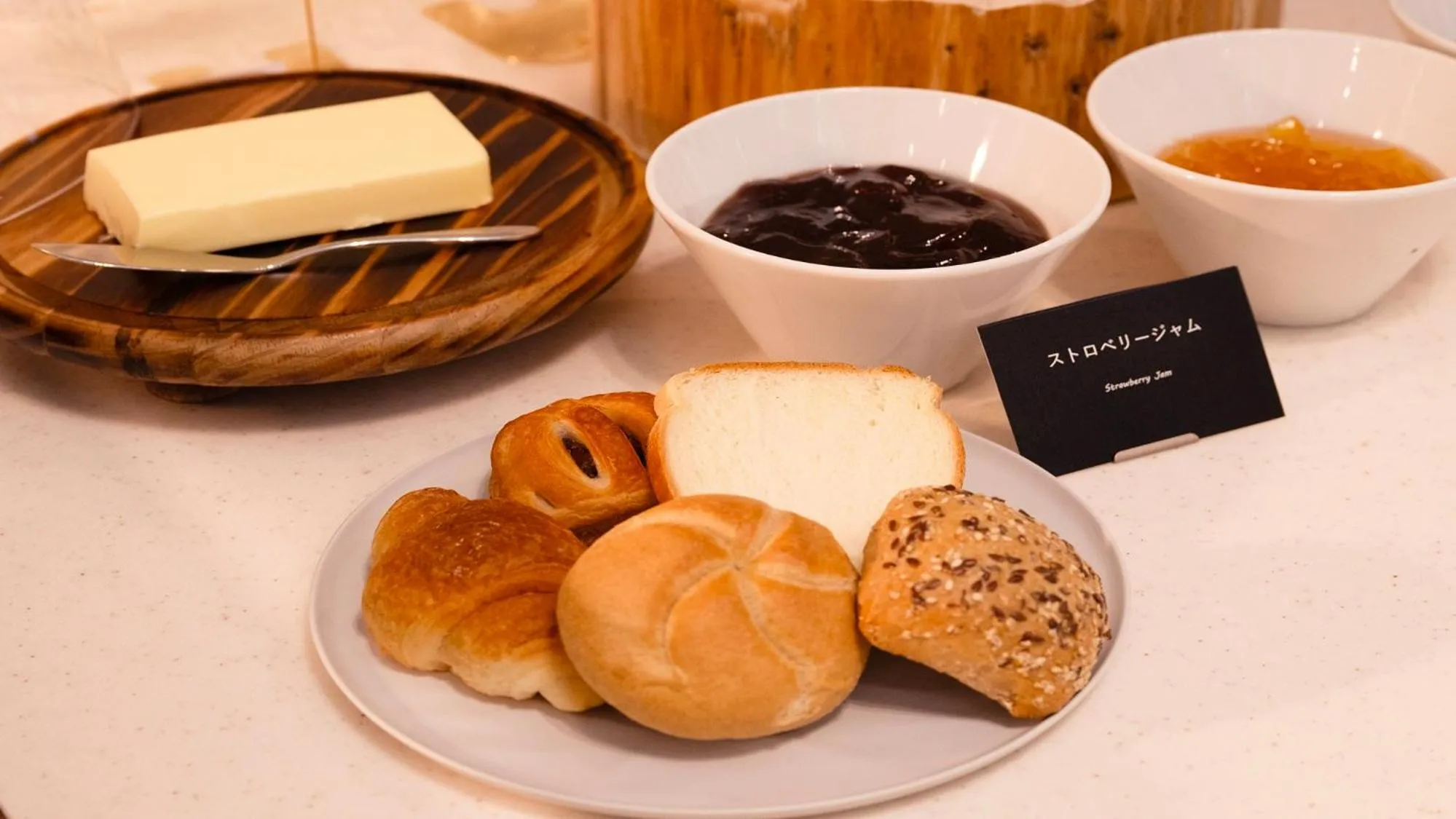 Breakfast in Hotel Keihan Kyobashi Grande