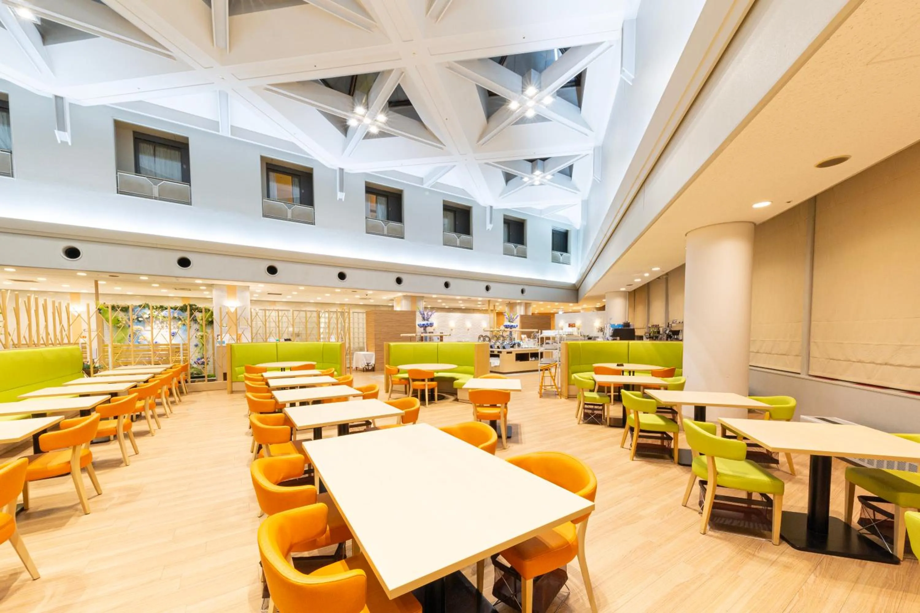 Restaurant/places to eat in Hotel Keihan Kyobashi Grande