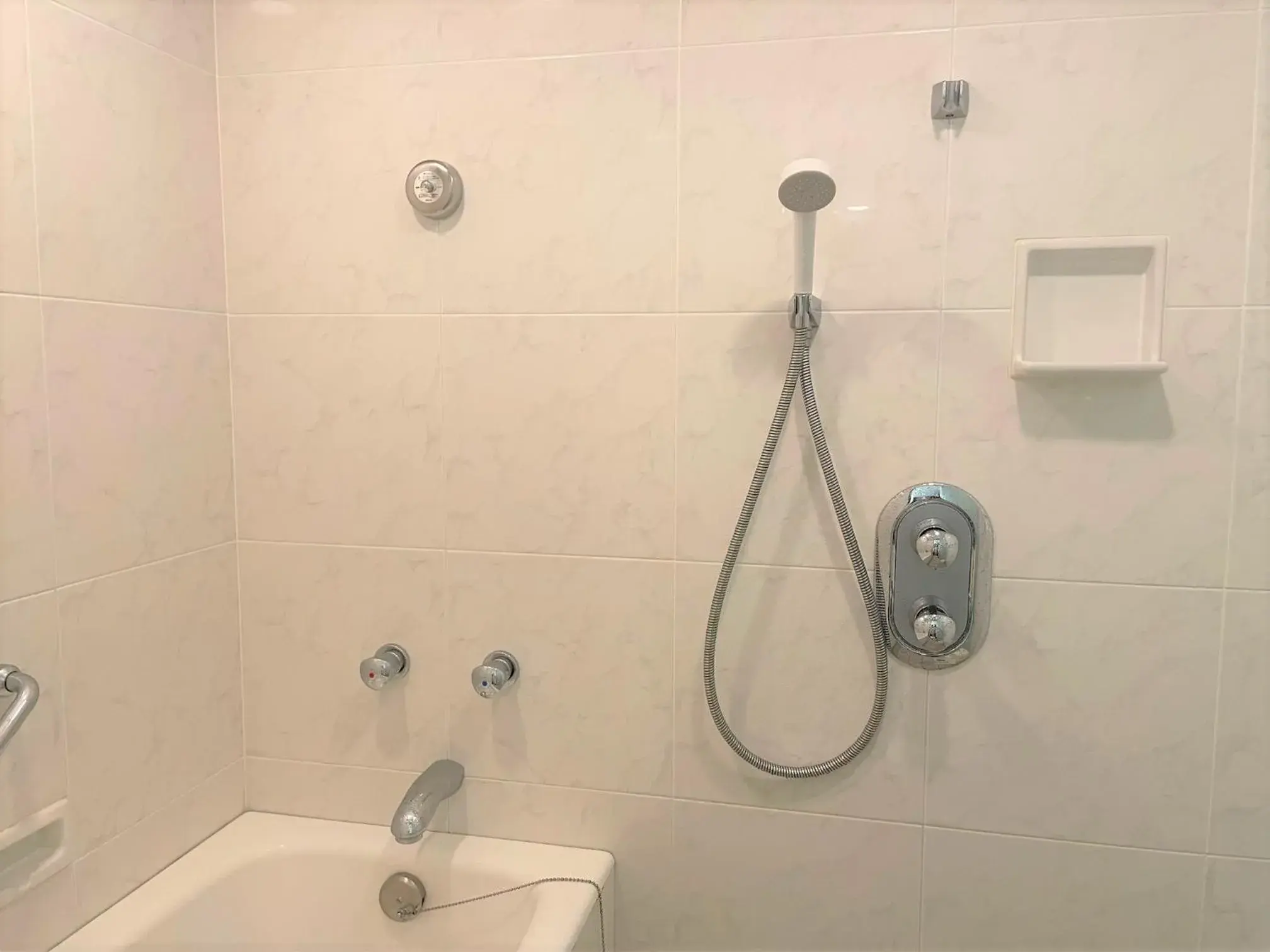 Superior Twin Room - High Floor - Non-Smoking in Hotel Keihan Universal Tower Superior Twin Room - High Floor - Non-Smoking in Hotel Keihan Universal Tower