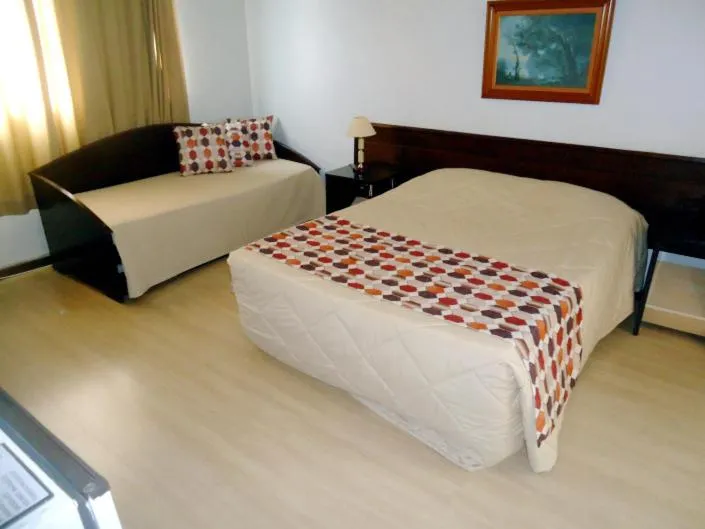Bed in Del Rey Hotel