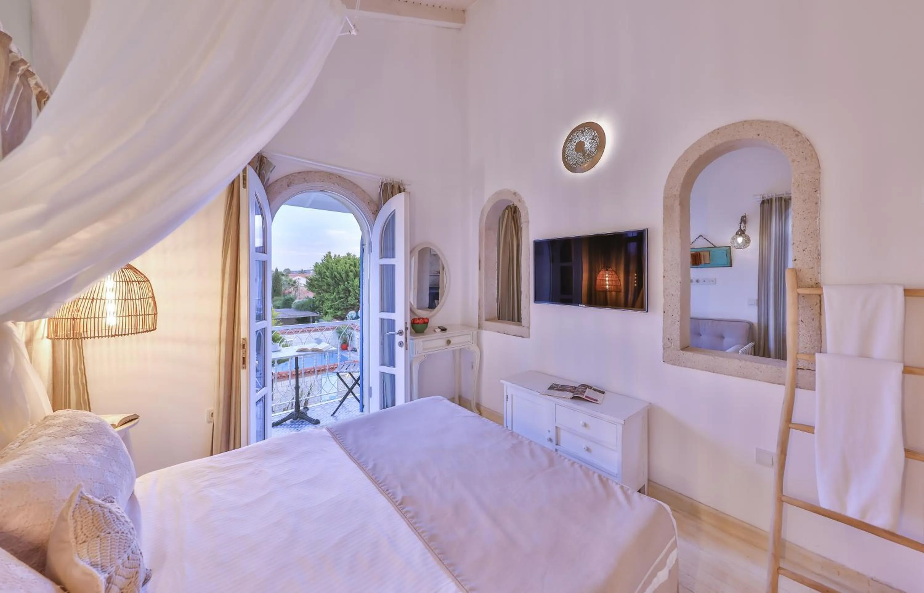 Photo of the whole room, Bed in Cumbali Konak Hotel (Adults Only +12)