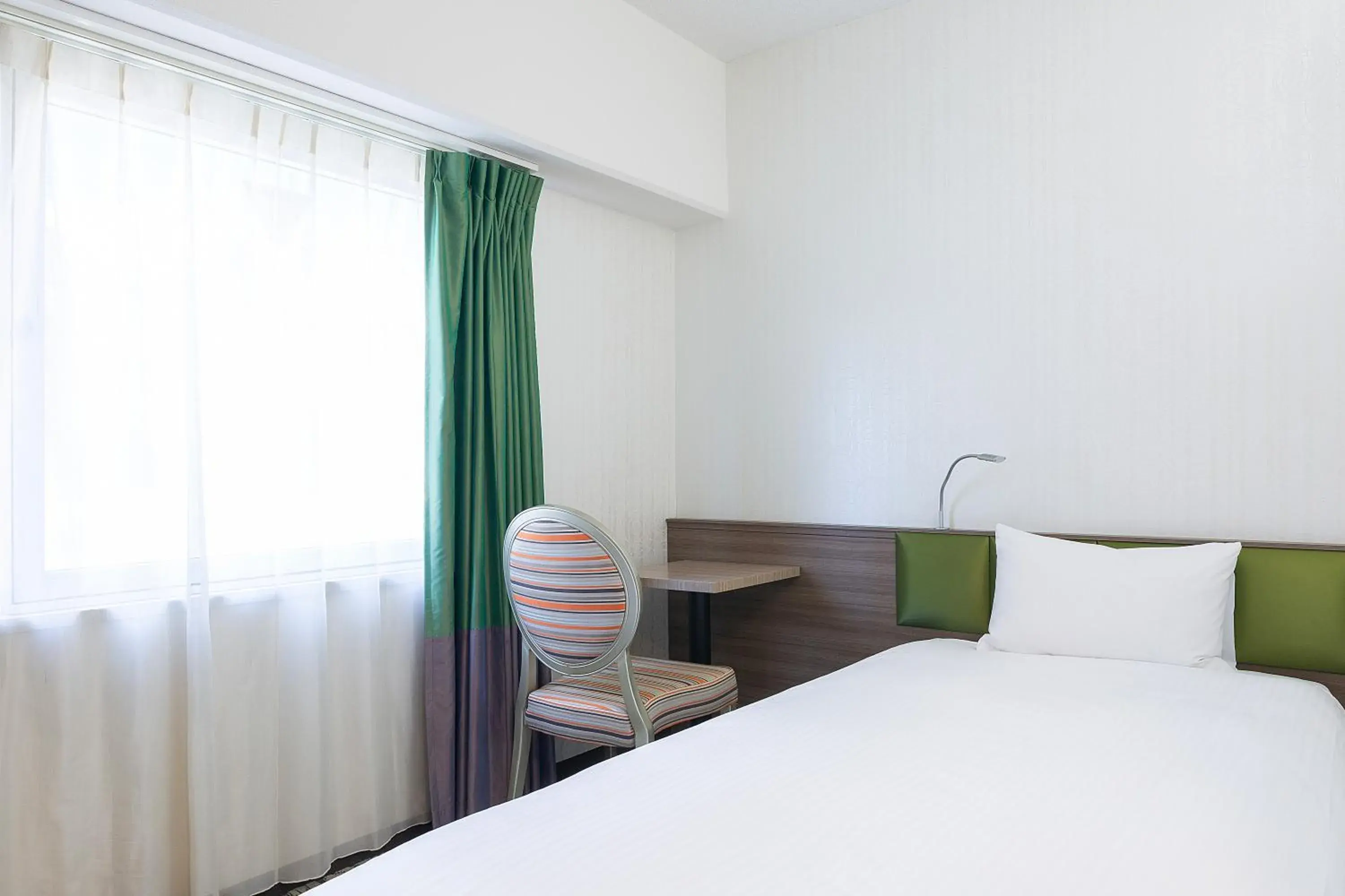 Photo of the whole room, Bed in Hotel Keihan Tenmabashi Photo of the whole room, Bed in Hotel Keihan Tenmabashi