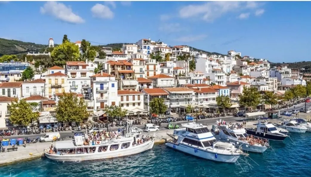 Neighbourhood in Meltemi