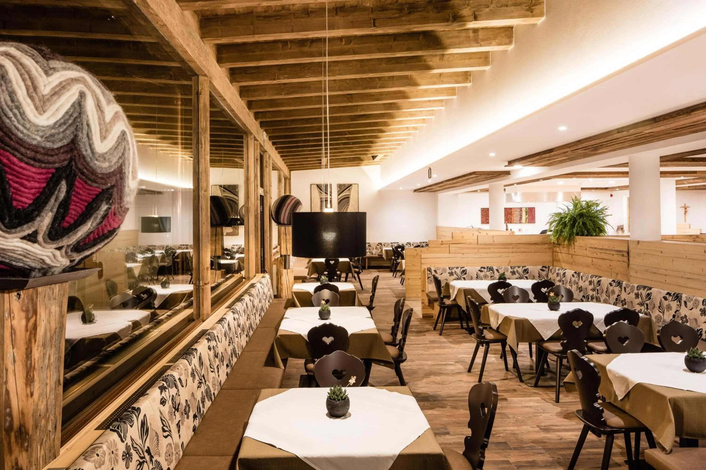 Restaurant/places to eat in Hotel Almina