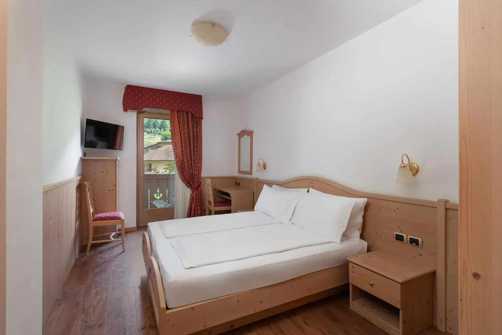 Standard Double or Twin Room in Beverly Alps Hotel & Spa Standard Double or Twin Room in Beverly Alps Hotel & Spa