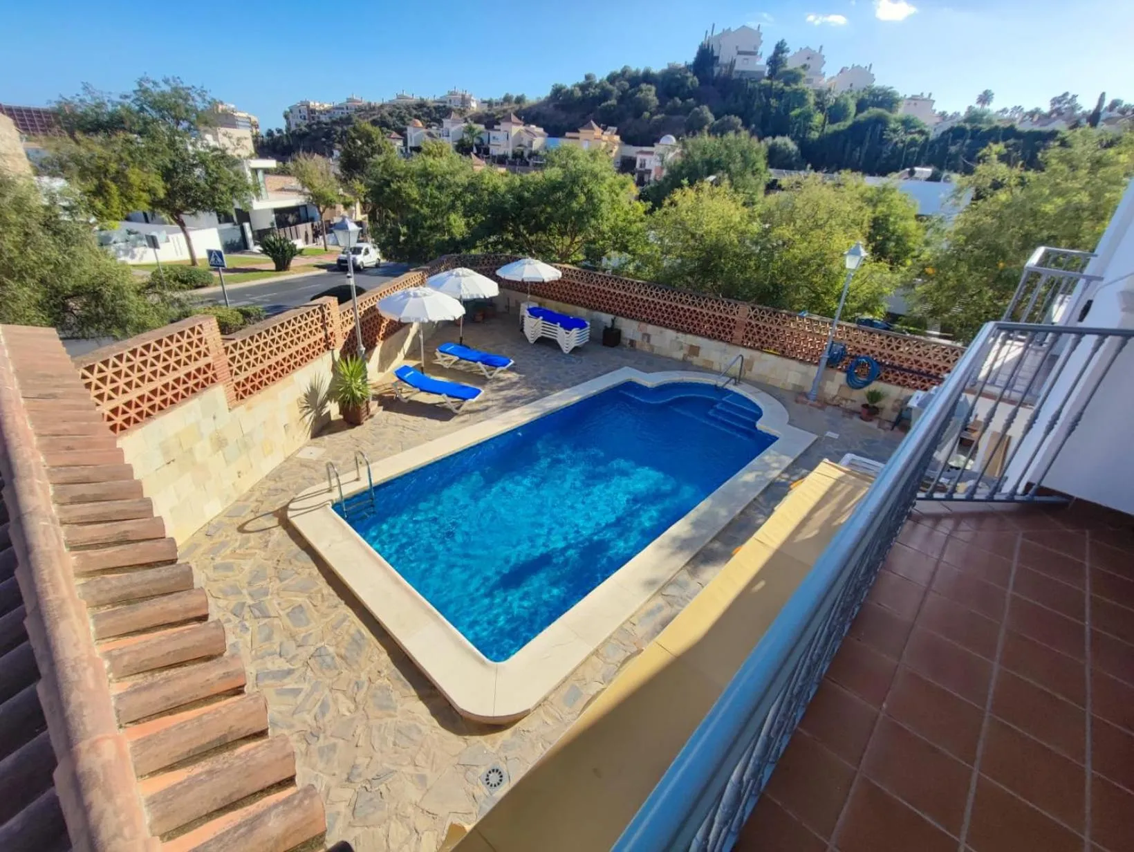 Swimming pool in Biznaga Hols