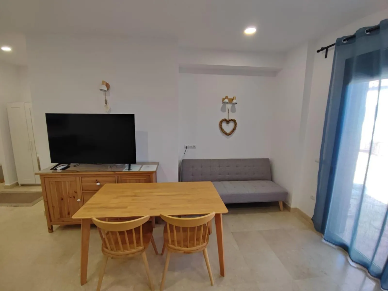 Dining area in Biznaga Hols