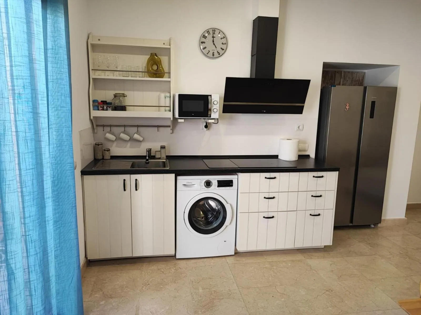 Kitchen or kitchenette in Biznaga Hols