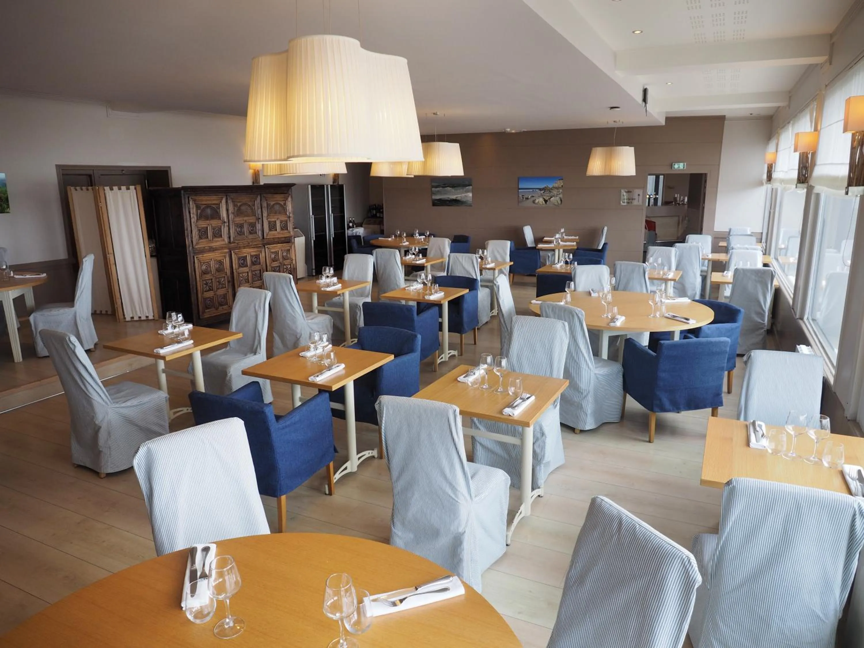 Restaurant/places to eat in Logis le Castel Ac'h