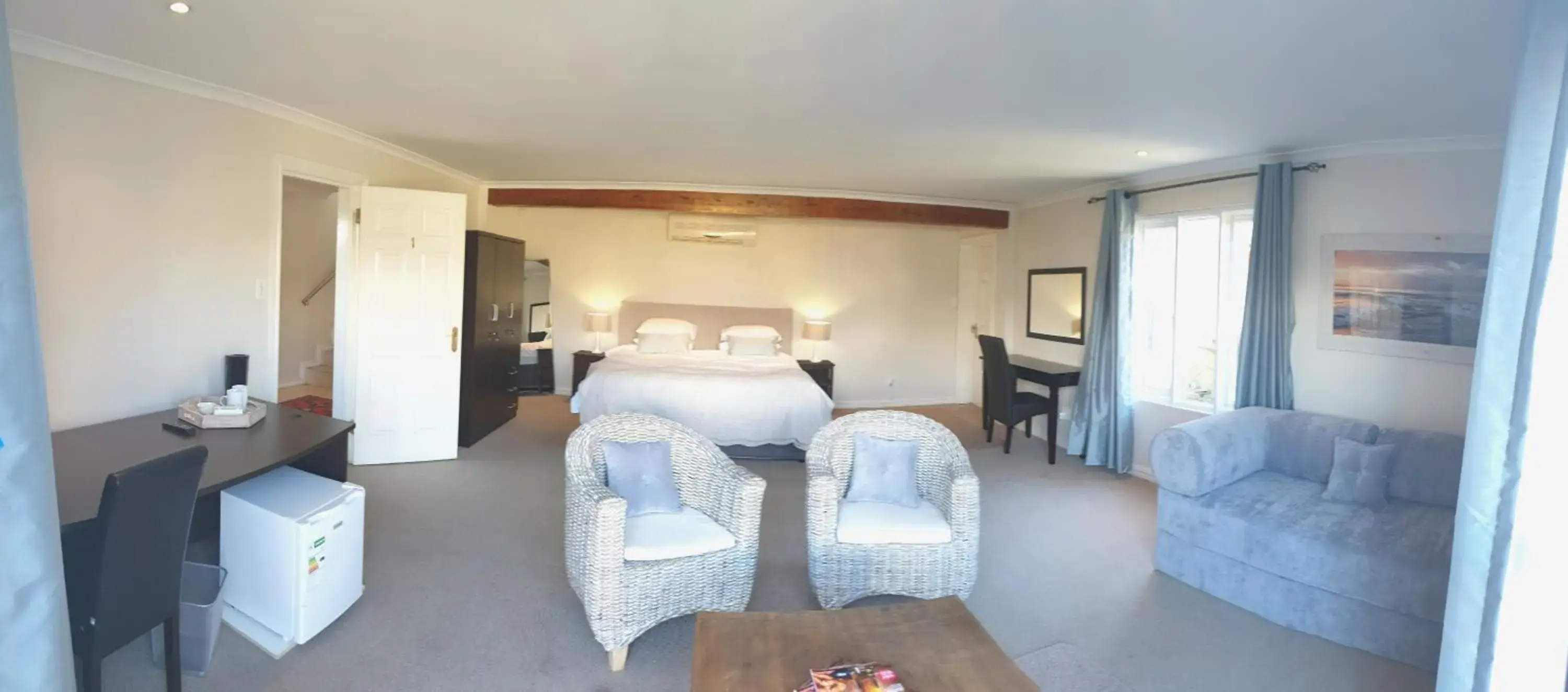 Family Suite in Hout Bay Breeze Guest House Family Suite in Hout Bay Breeze Guest House