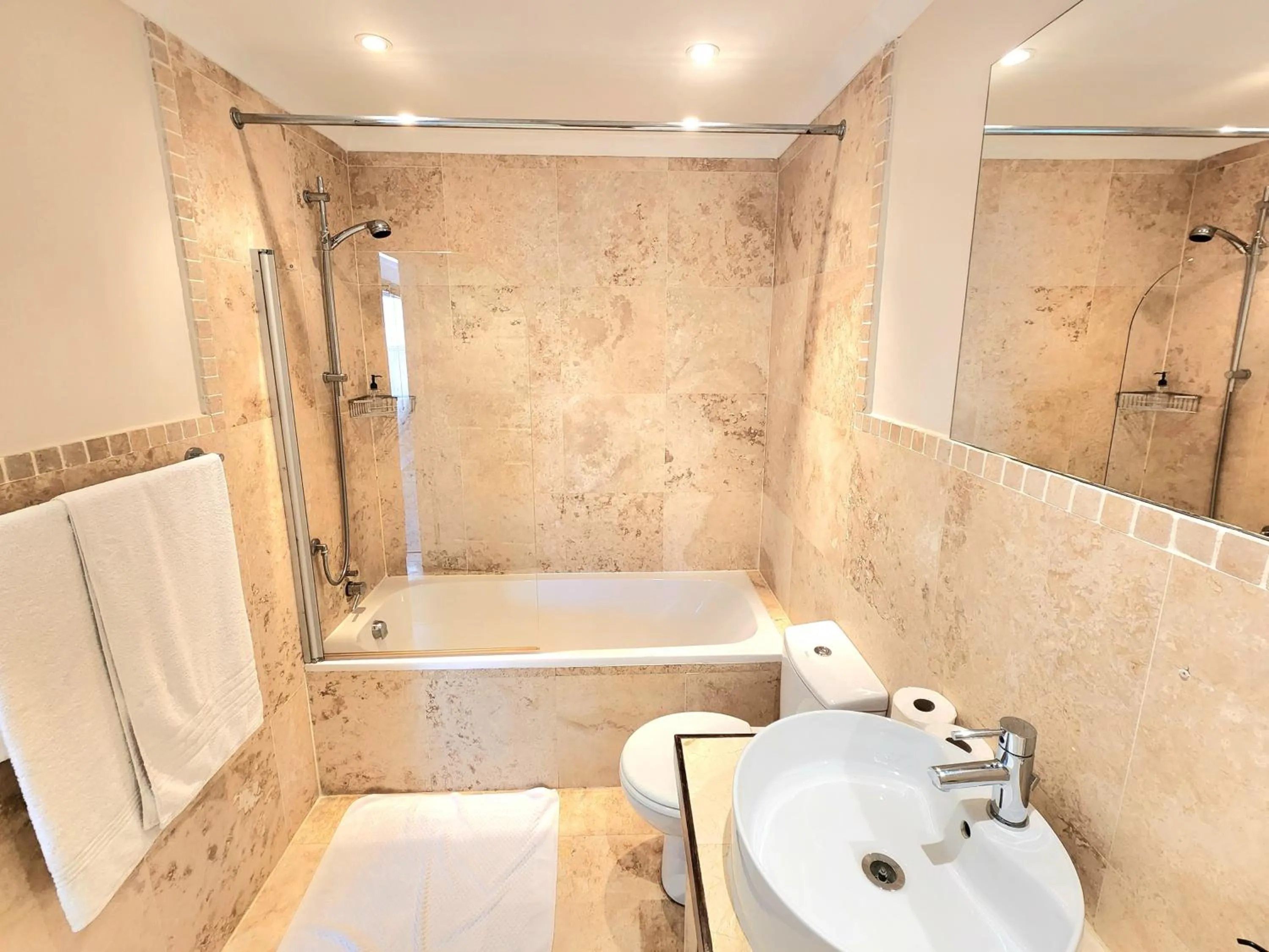 Hout Bay Breeze Guest House