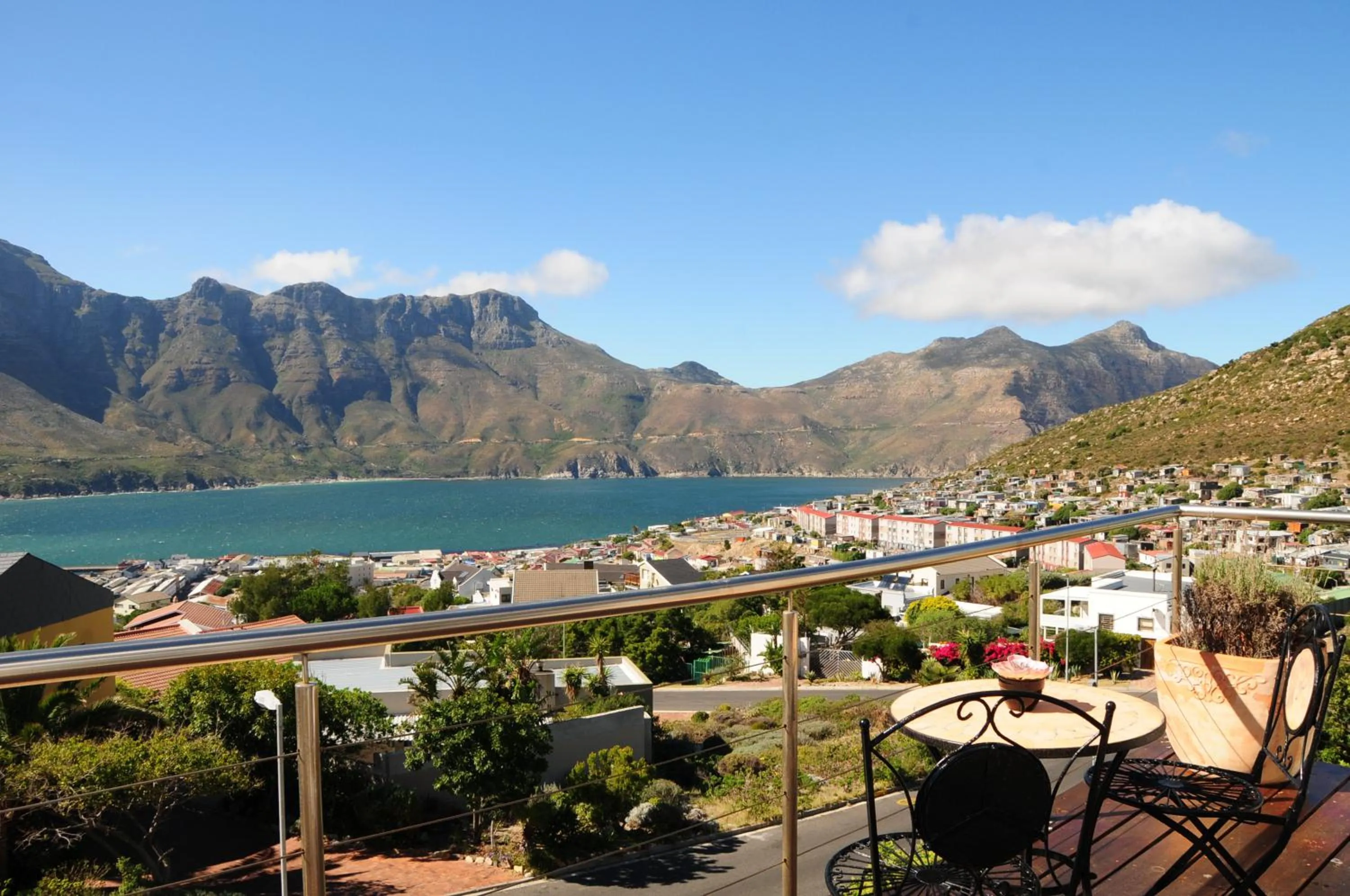 Hout Bay Breeze Guest House
