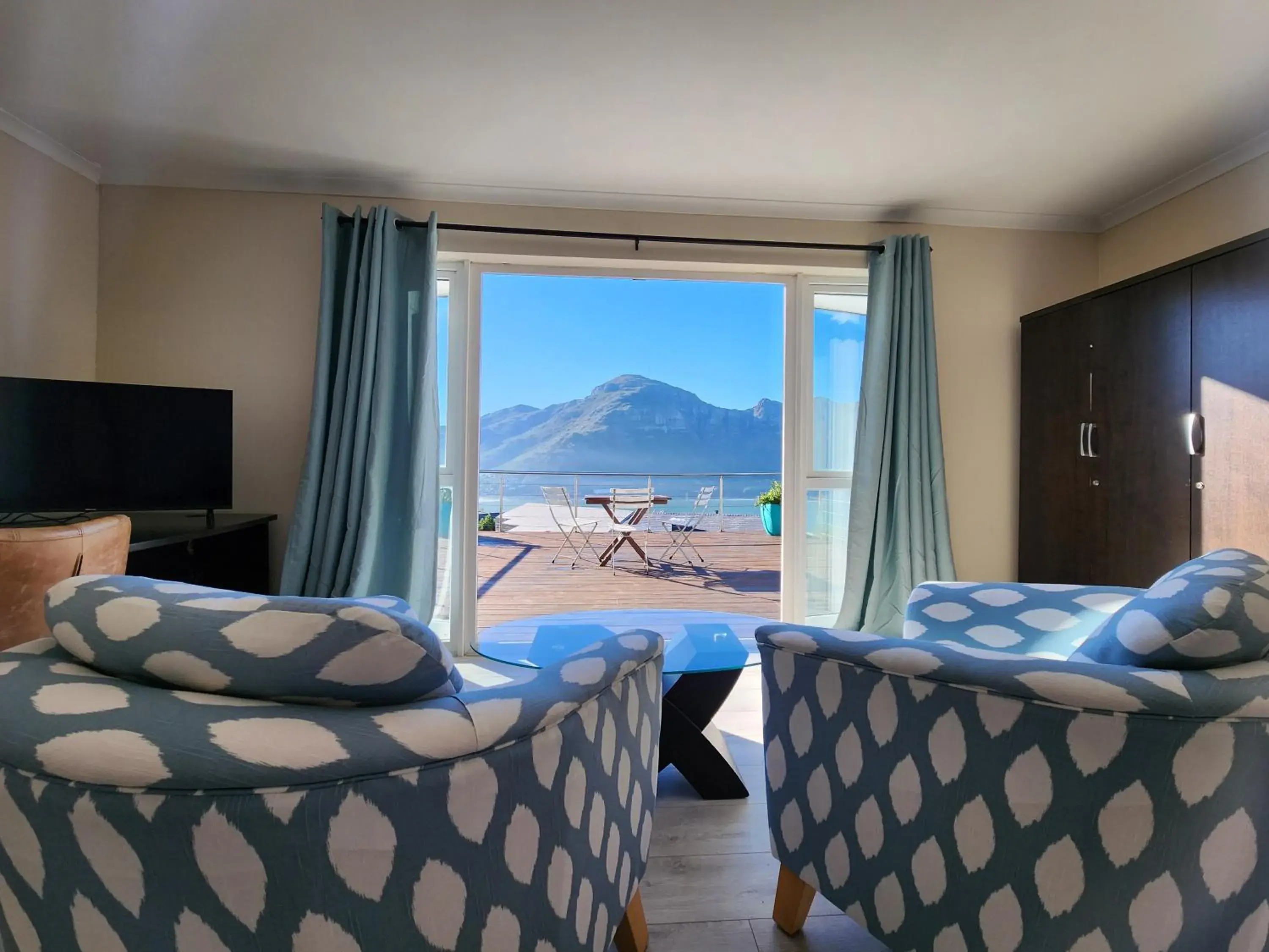 Family Room with Sea View in Hout Bay Breeze Guest House Family Room with Sea View in Hout Bay Breeze Guest House
