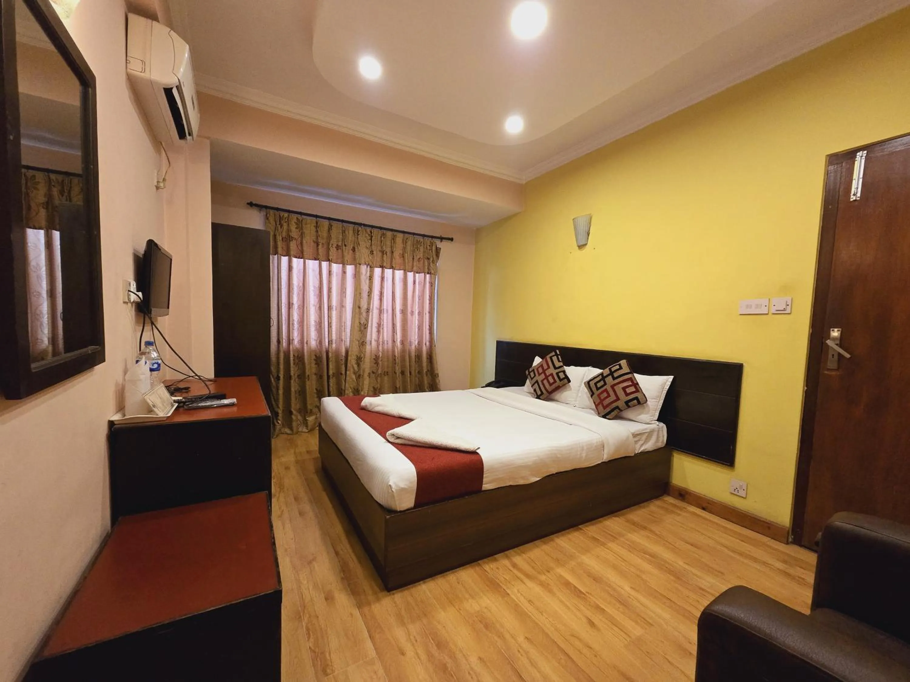 Bed in Cascade Hotel Kathmandu