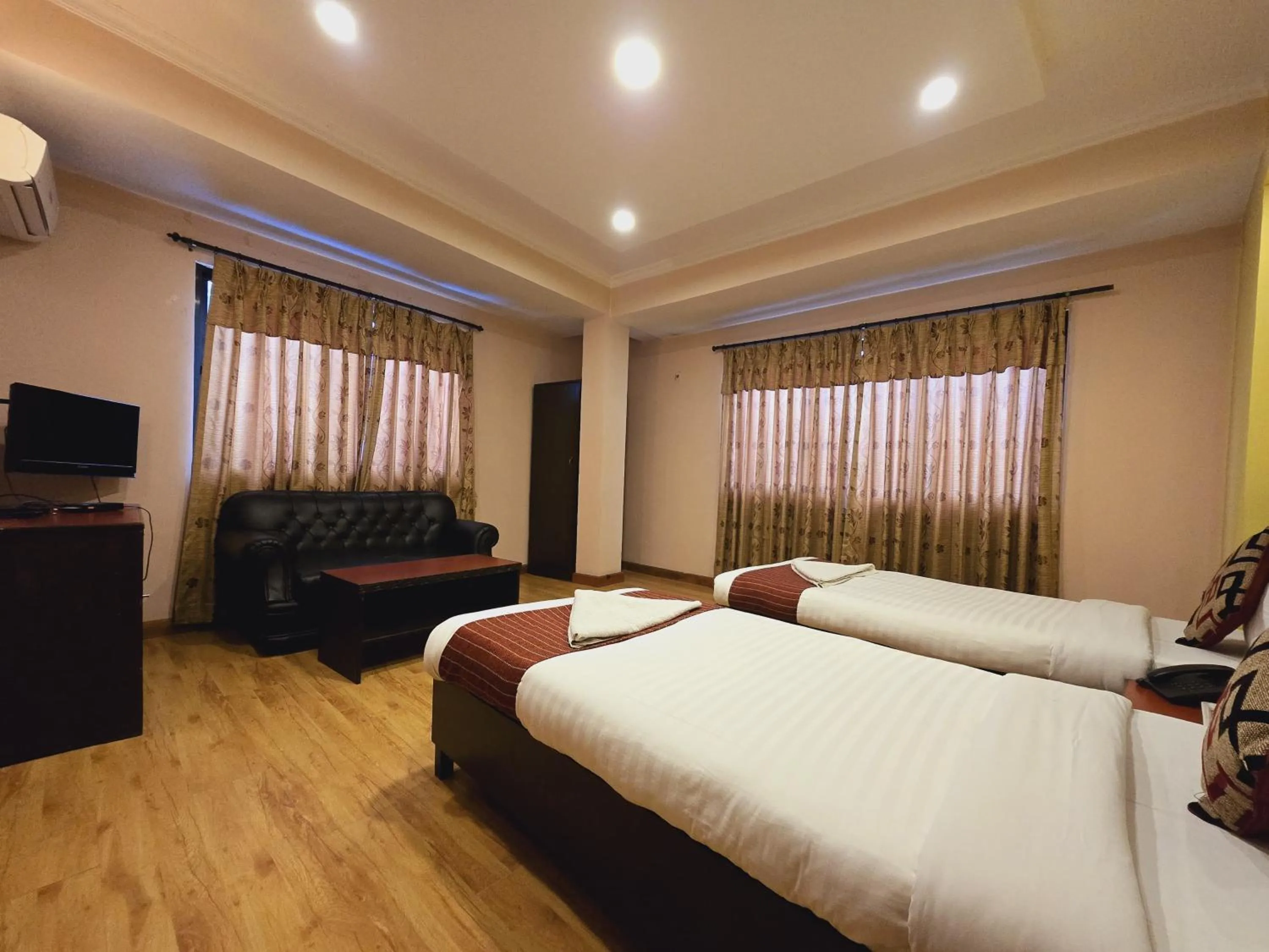 Bed in Cascade Hotel Kathmandu