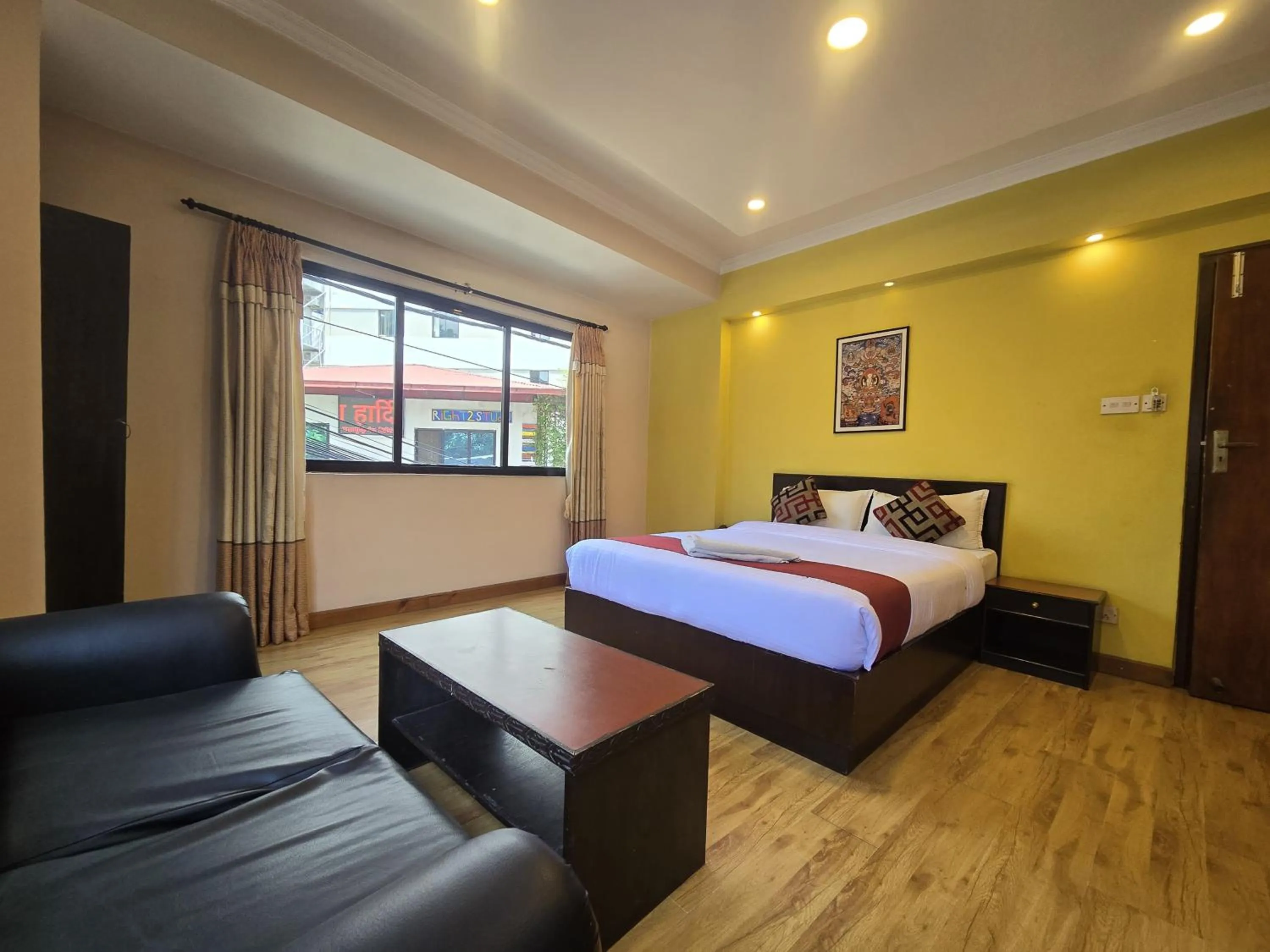 Bedroom, Bed in Cascade Hotel Kathmandu