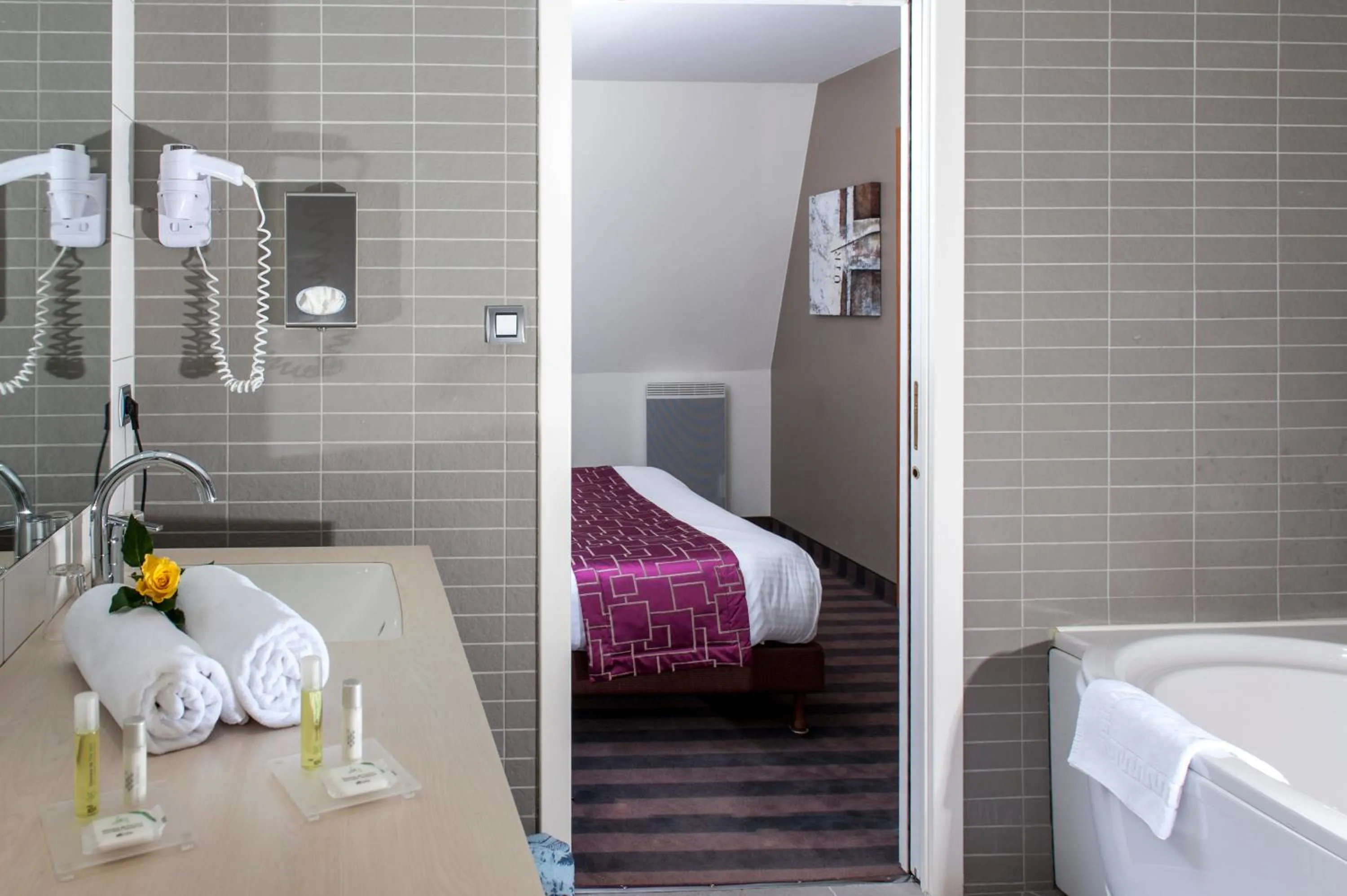 Bathroom, Bed in Brit Hotel Belfort Centre-Le Boreal