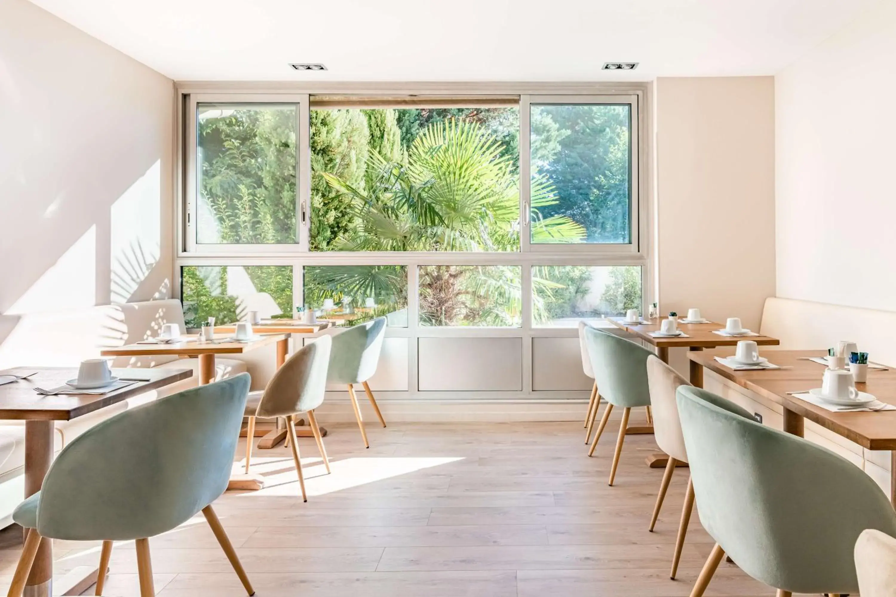 Breakfast in Best Western Hôtel des Barolles - Lyon Sud Breakfast in Best Western Hôtel des Barolles - Lyon Sud