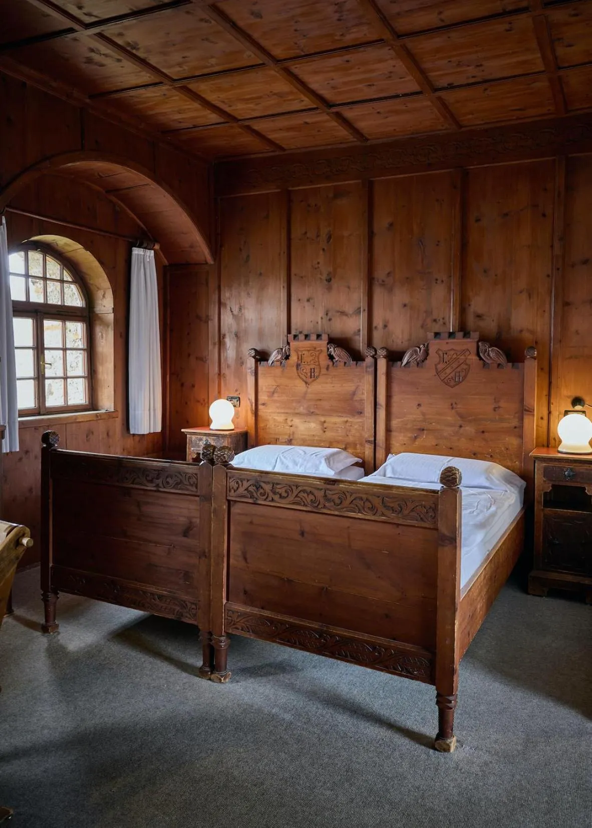 Bedroom, Bed in Castel Pergine