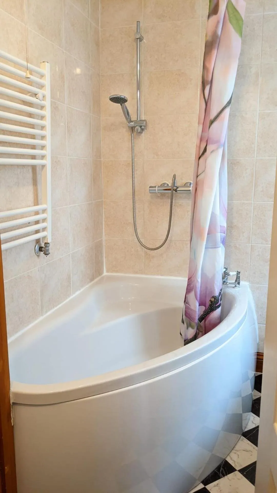 Bathroom in Old Palace Guest House