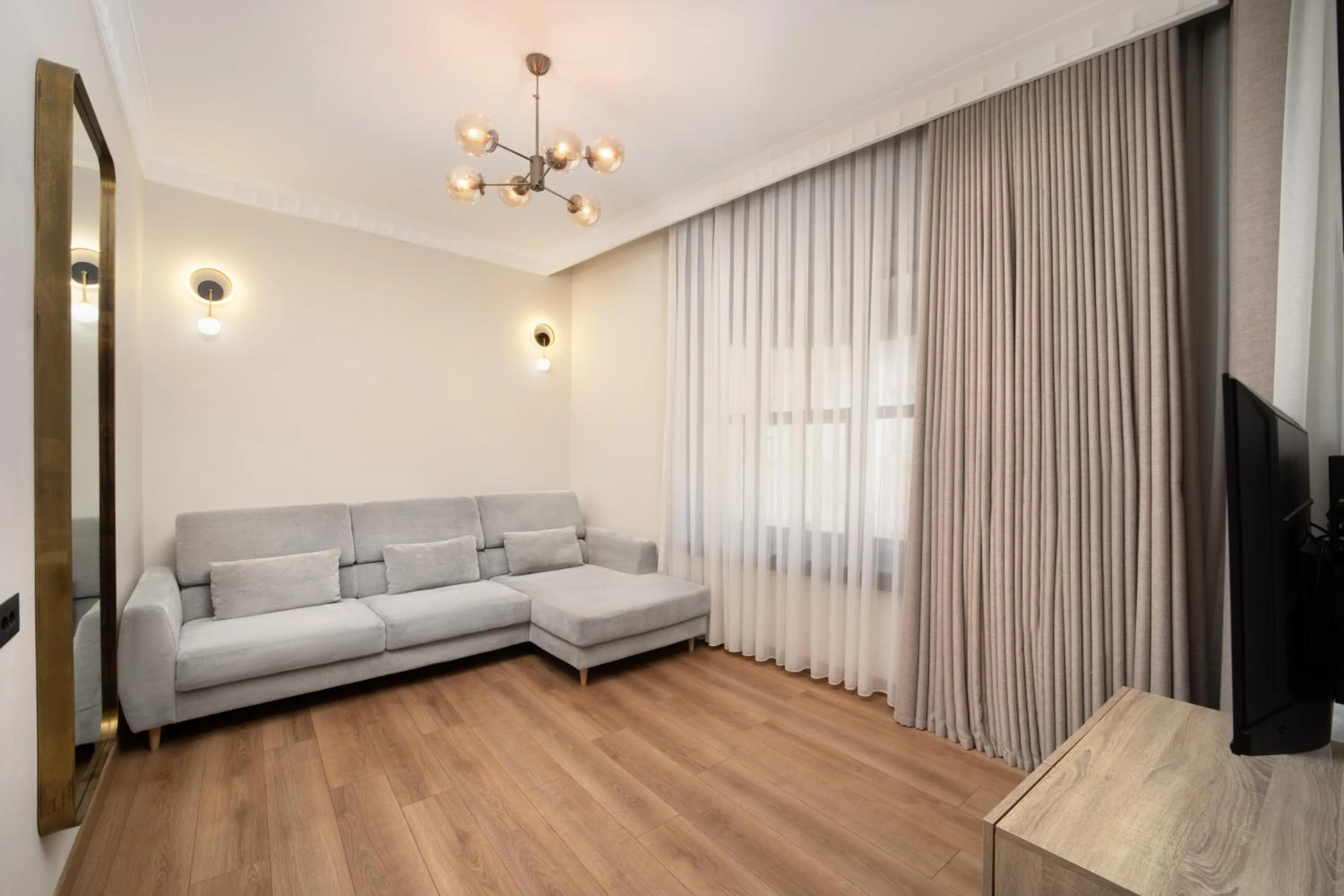 Bed in Atik Palas Hotel