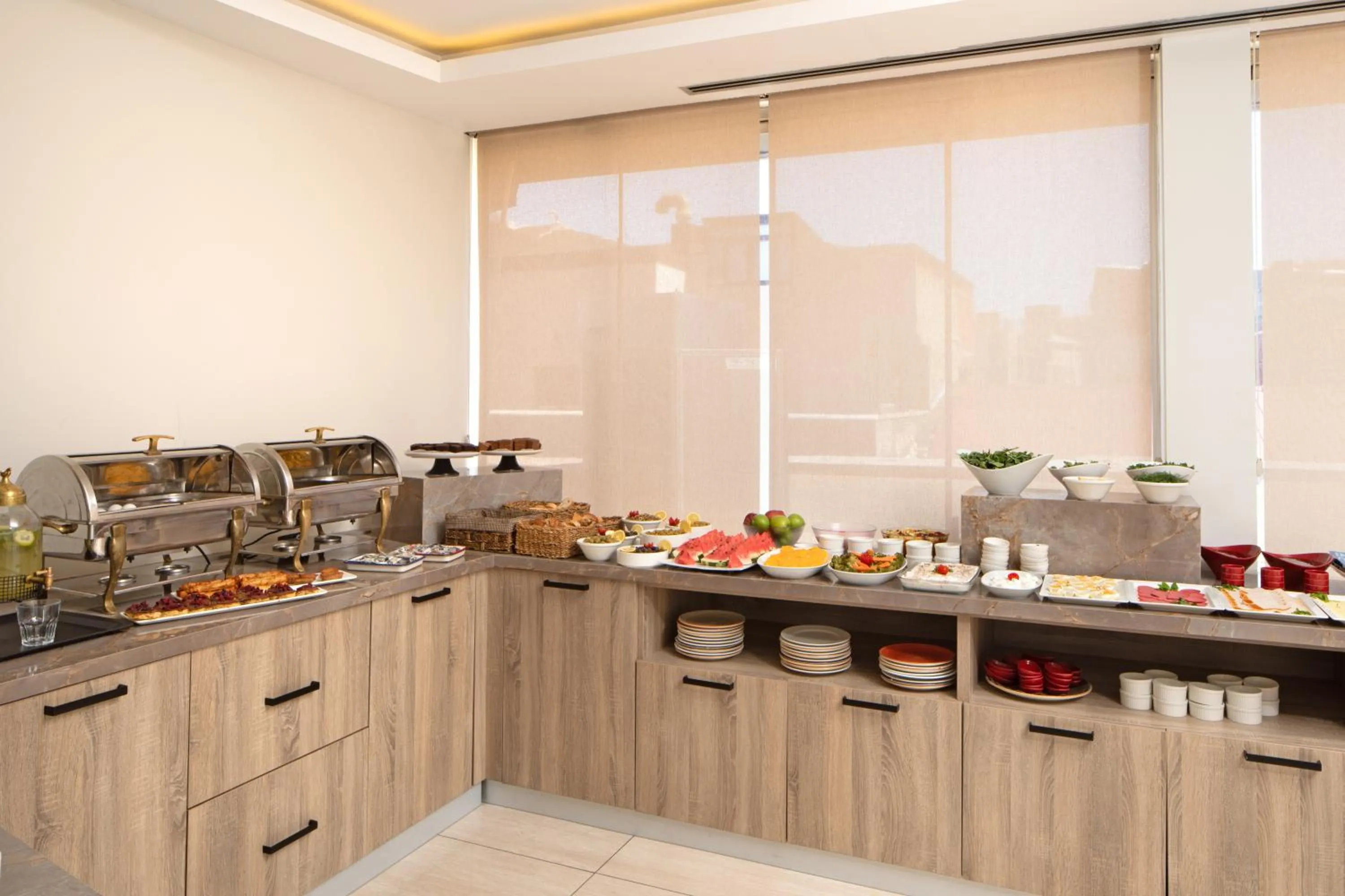 Buffet breakfast in Atik Palas Hotel