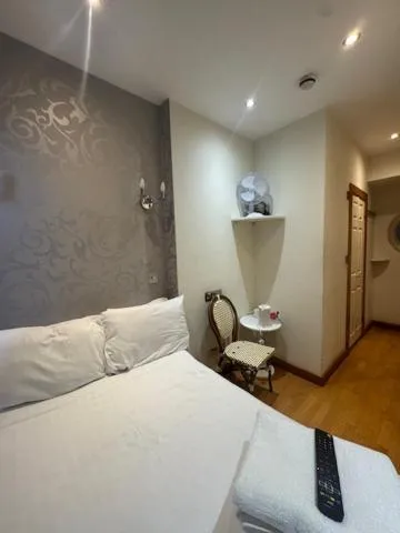 Bed in The Paramount Hotel