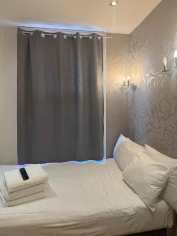 Bed in The Paramount Hotel