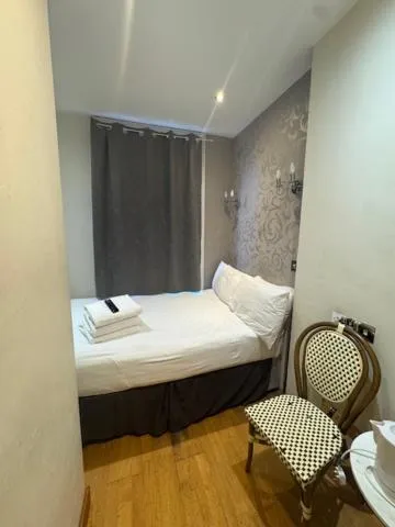 Bed in The Paramount Hotel