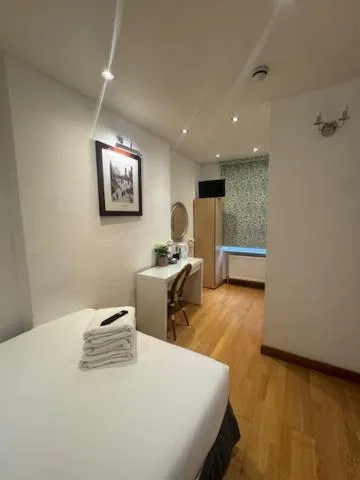 Bed in The Paramount Hotel