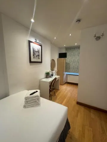 Bed in The Paramount Hotel