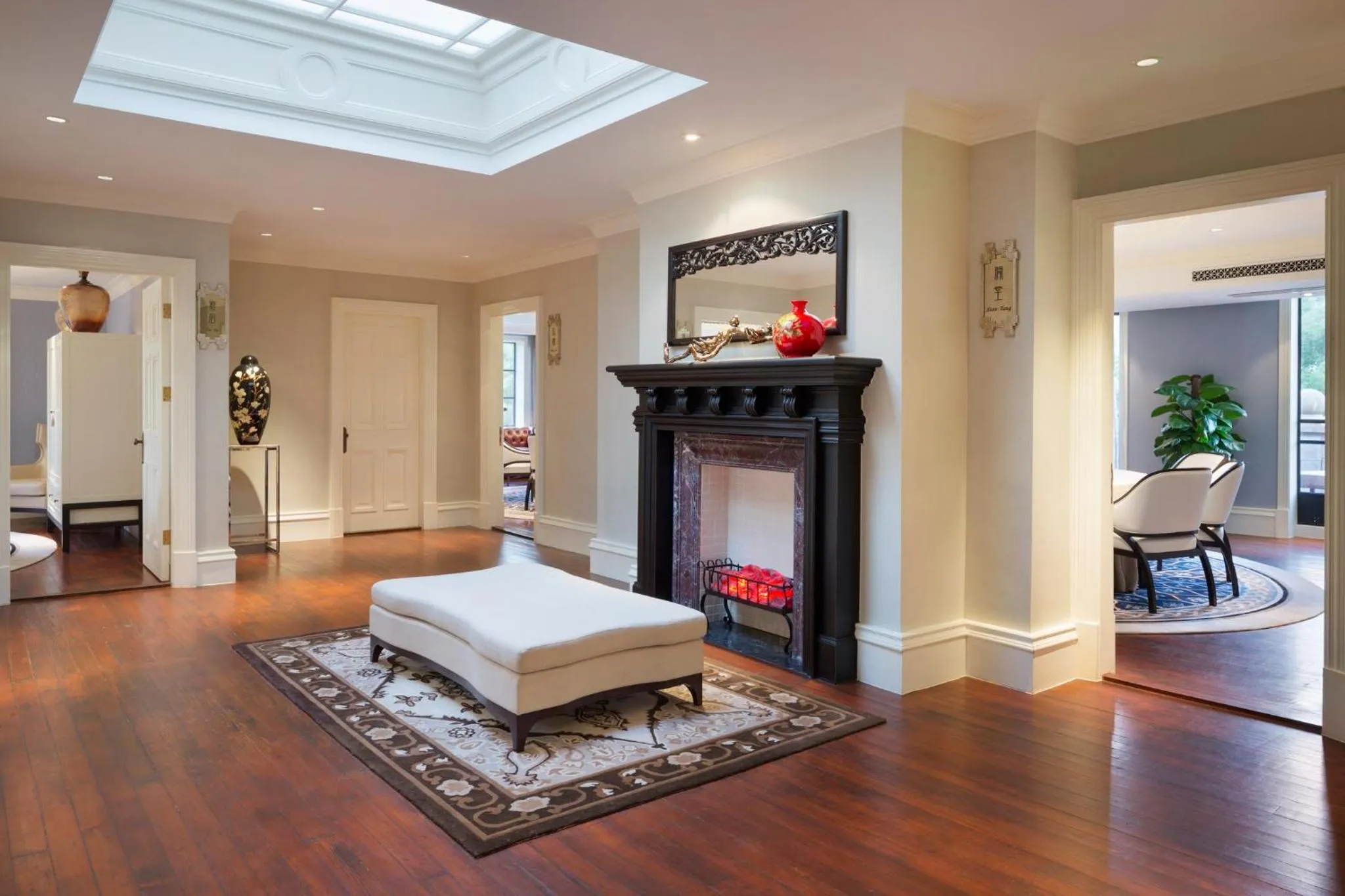 Restaurant/places to eat, Bed in InterContinental Shanghai Ruijin by IHG - Downtown Historic Iconic Garden Hotel