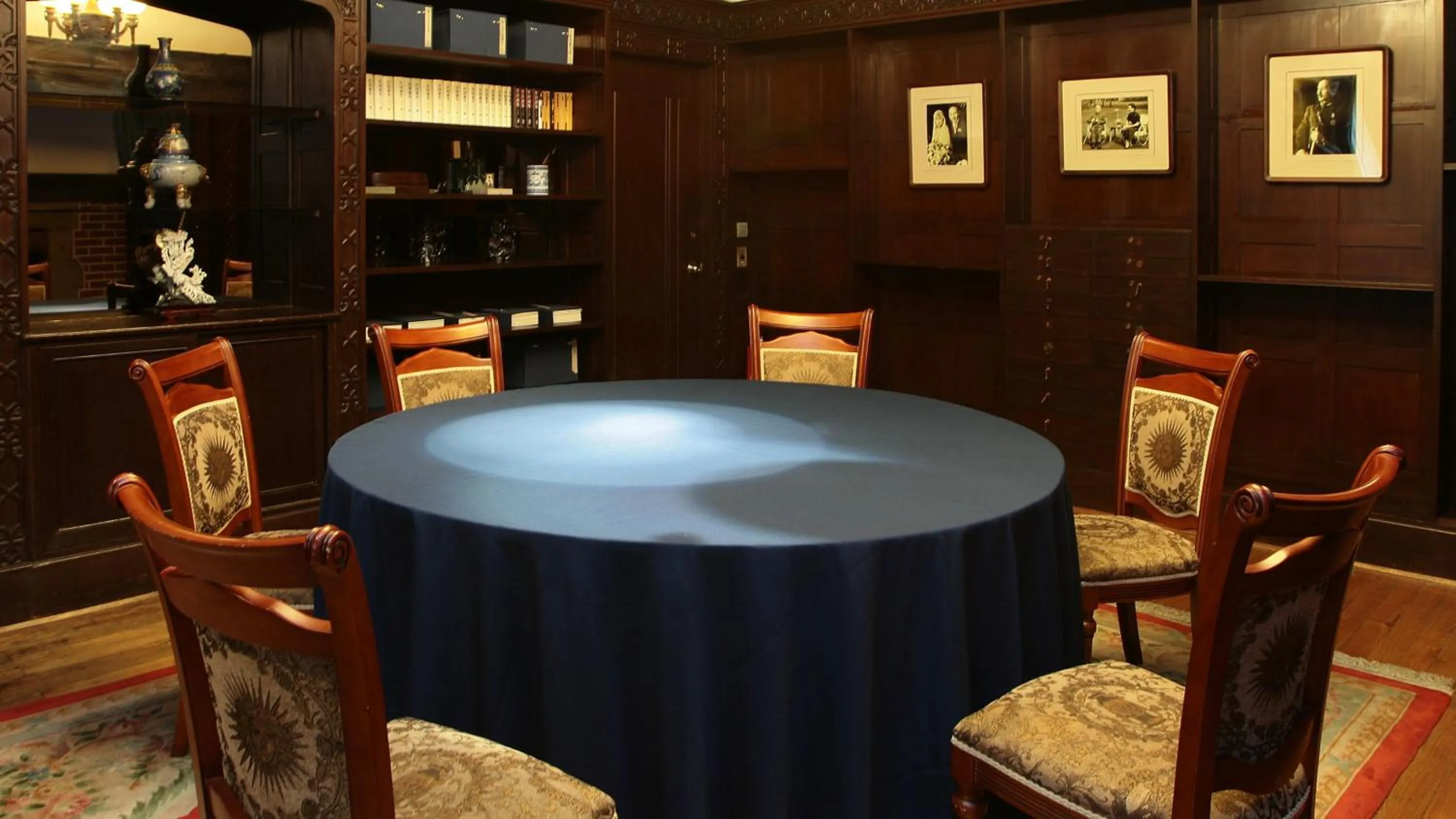 Meeting/conference room in InterContinental Shanghai Ruijin by IHG - Downtown Historic Iconic Garden Hotel