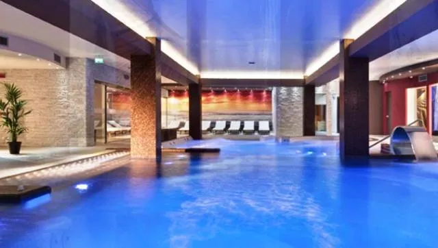 Swimming pool in Hotel Lo Zodiaco