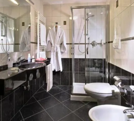 Bathroom in Hotel Lo Zodiaco