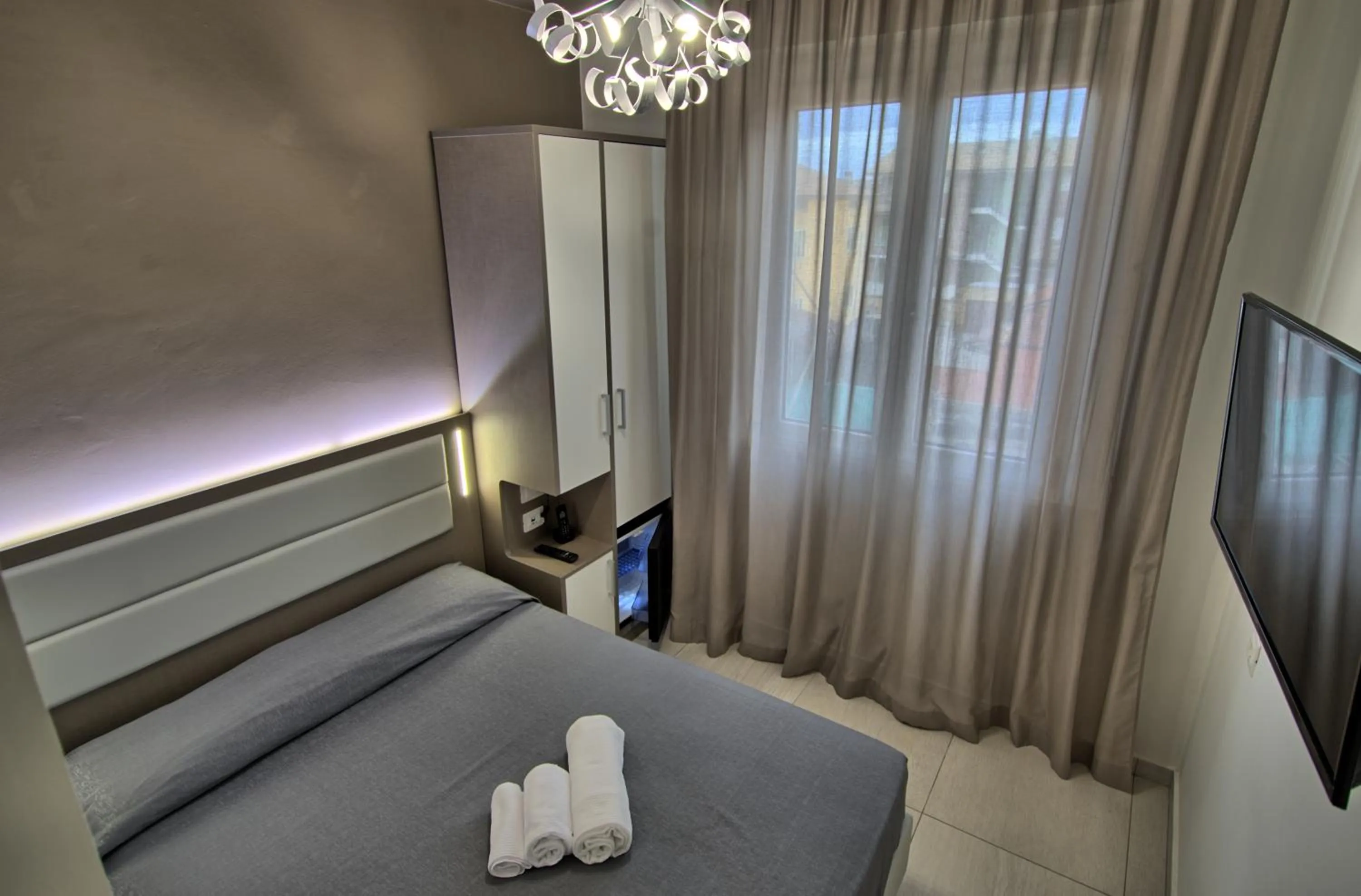 Bathroom, Bed in GFH - Hotel Sole Resort & Spa