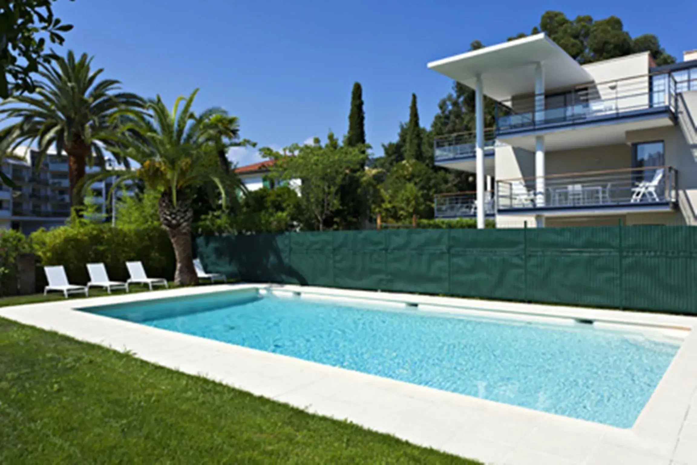 Arthur Properties - Montfleury Arthur Properties - Montfleury